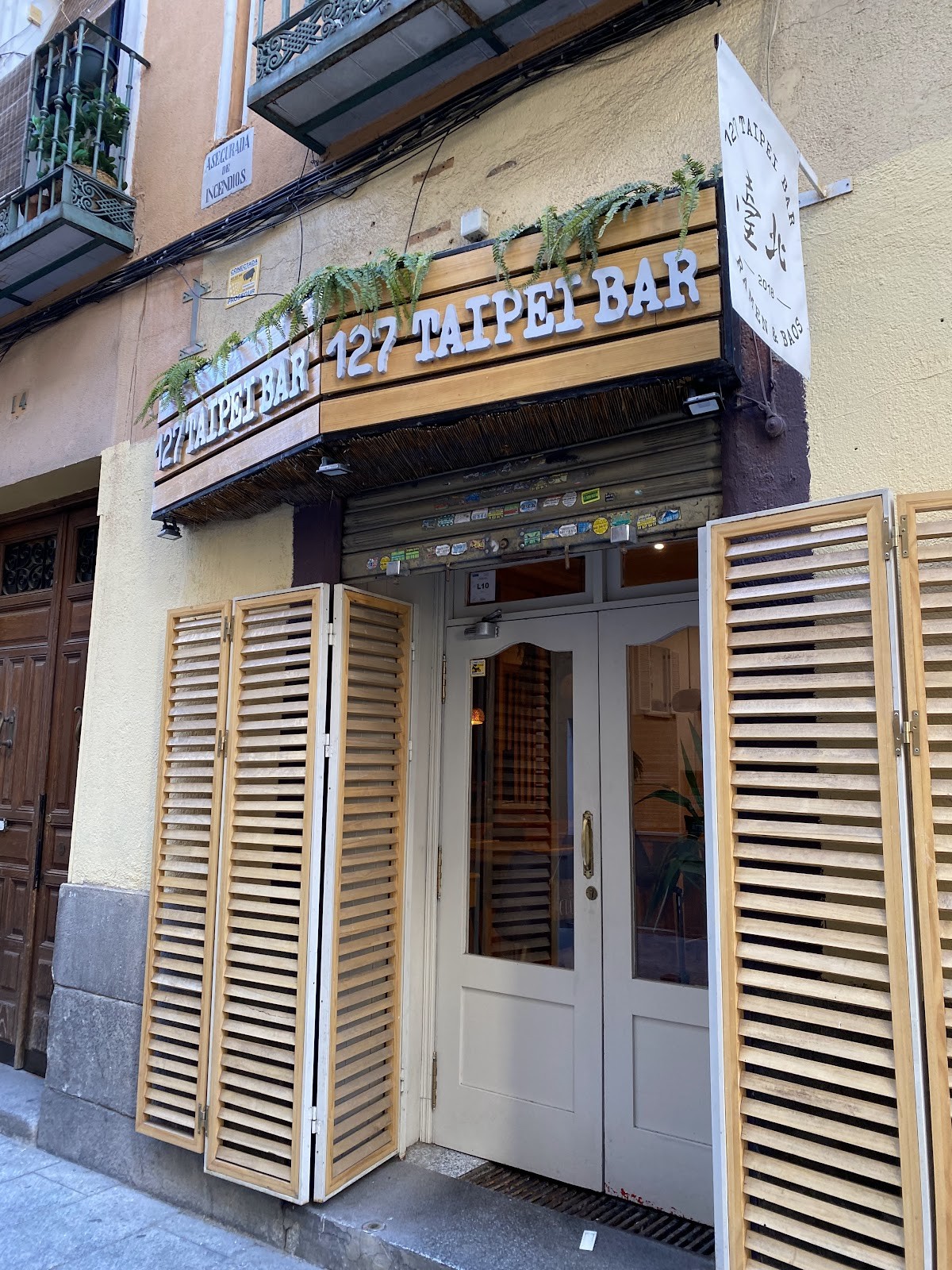 127 Taipei Bar Ramen & Baos: the place