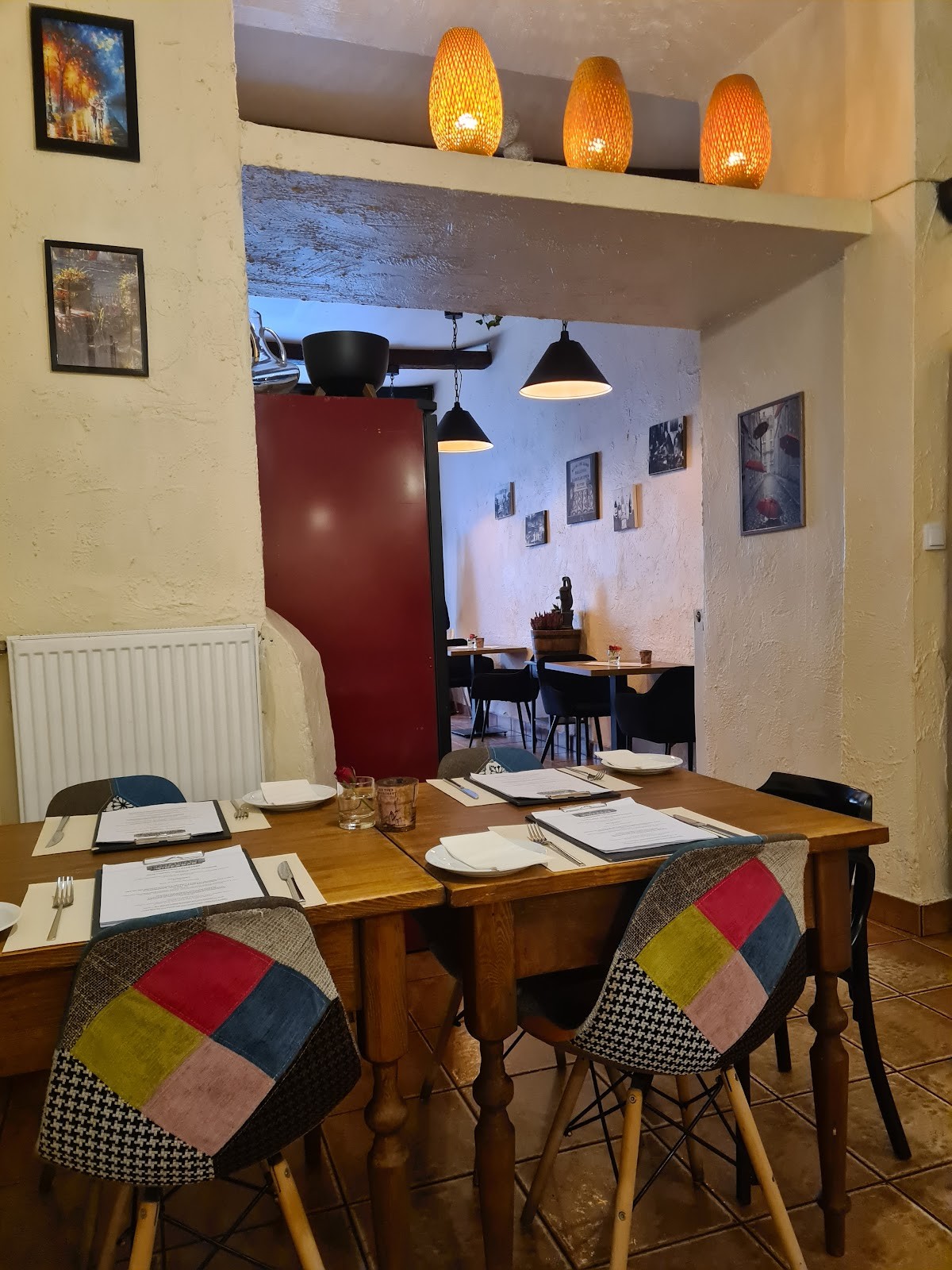 Old Town Restaurant and Wine Bar: the place