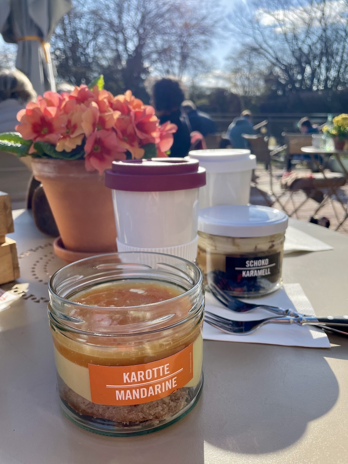 Gartenlokal Dank Augusta: food & drinks