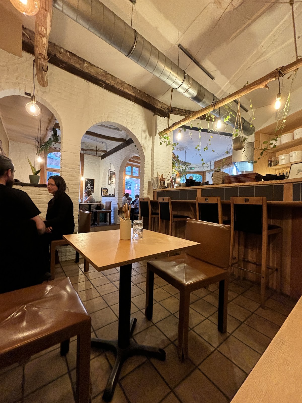 Apo's: the place