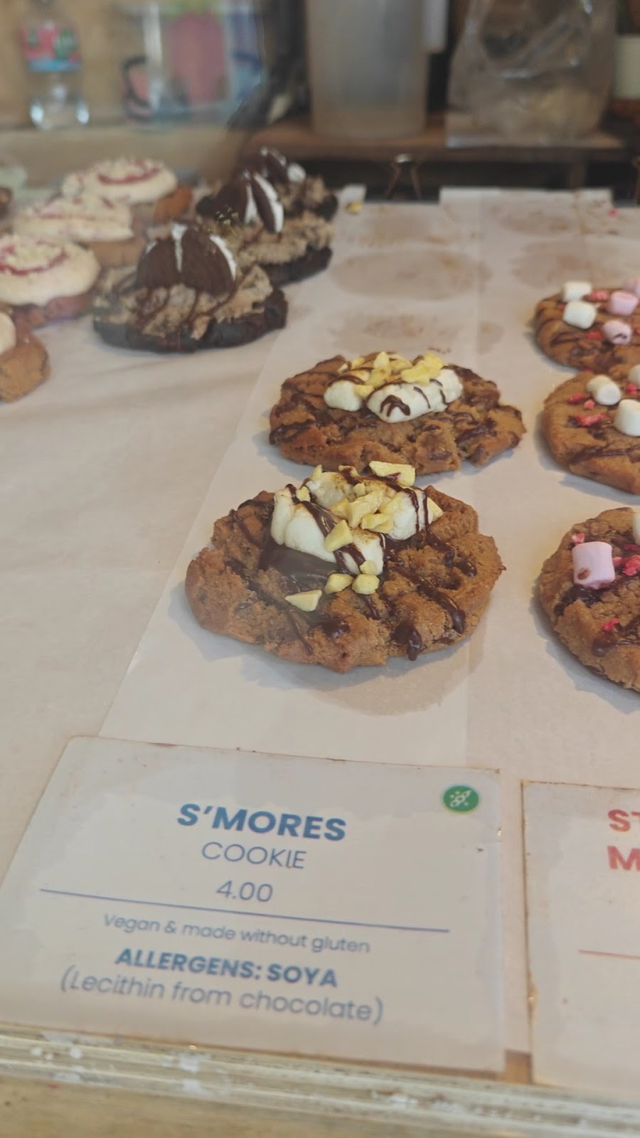 The After School Cookie Club - Kings Cross: food & drinks