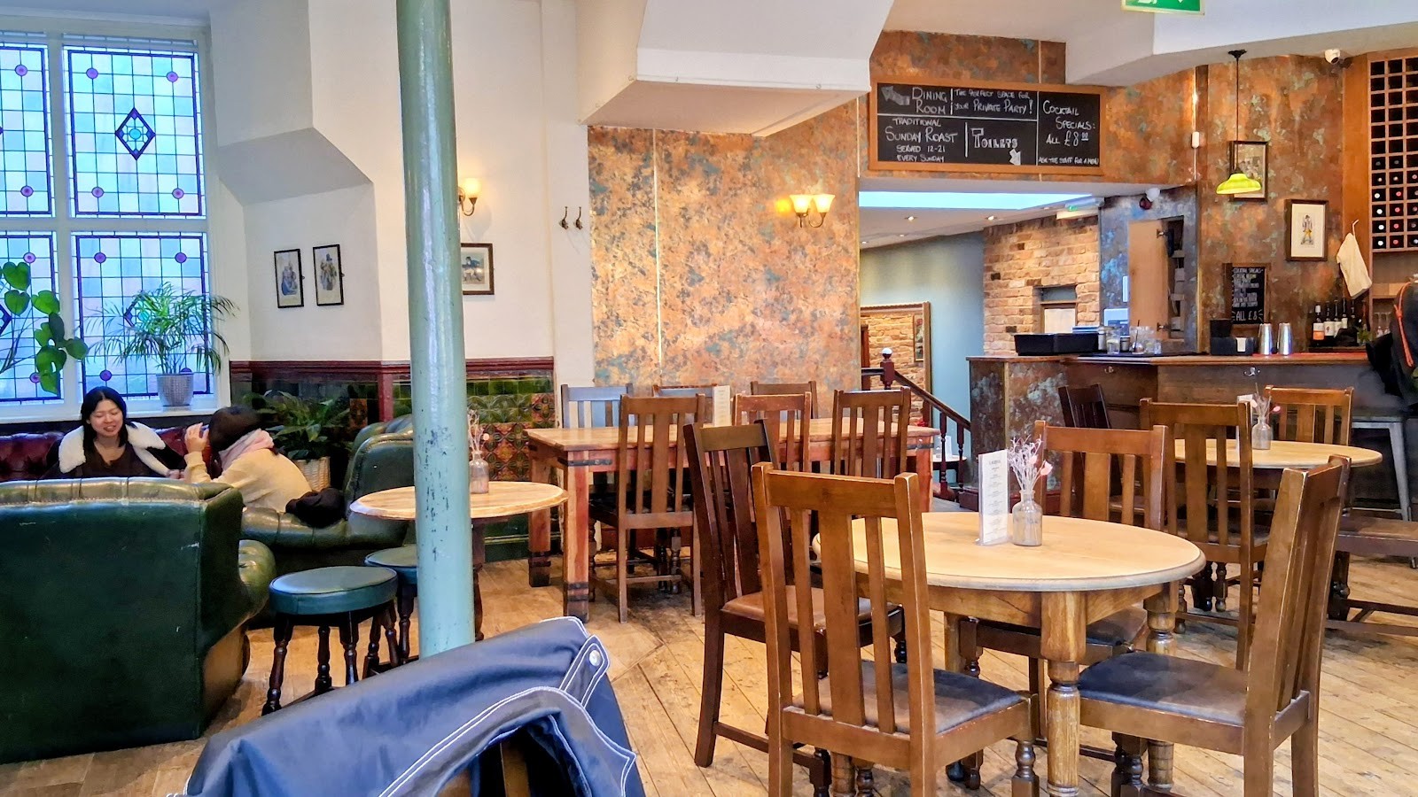 The Warwick Pimlico: the place