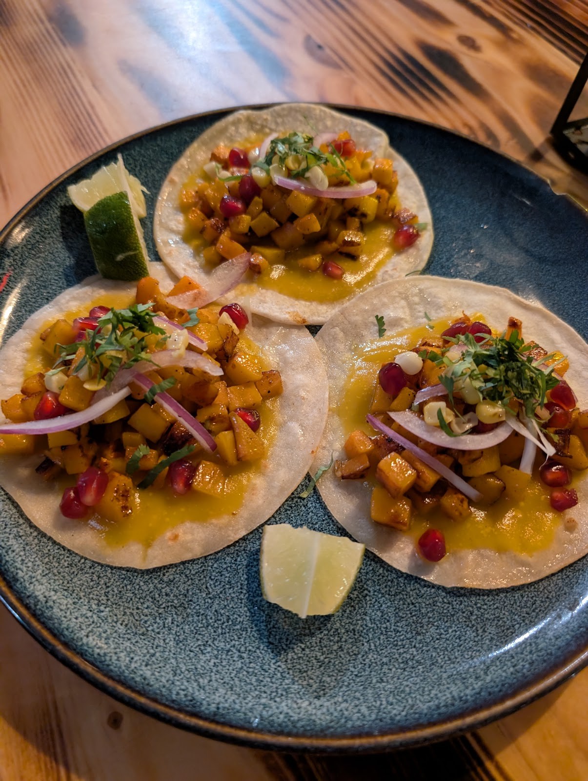 El Mictlan Restaurant: food & drinks