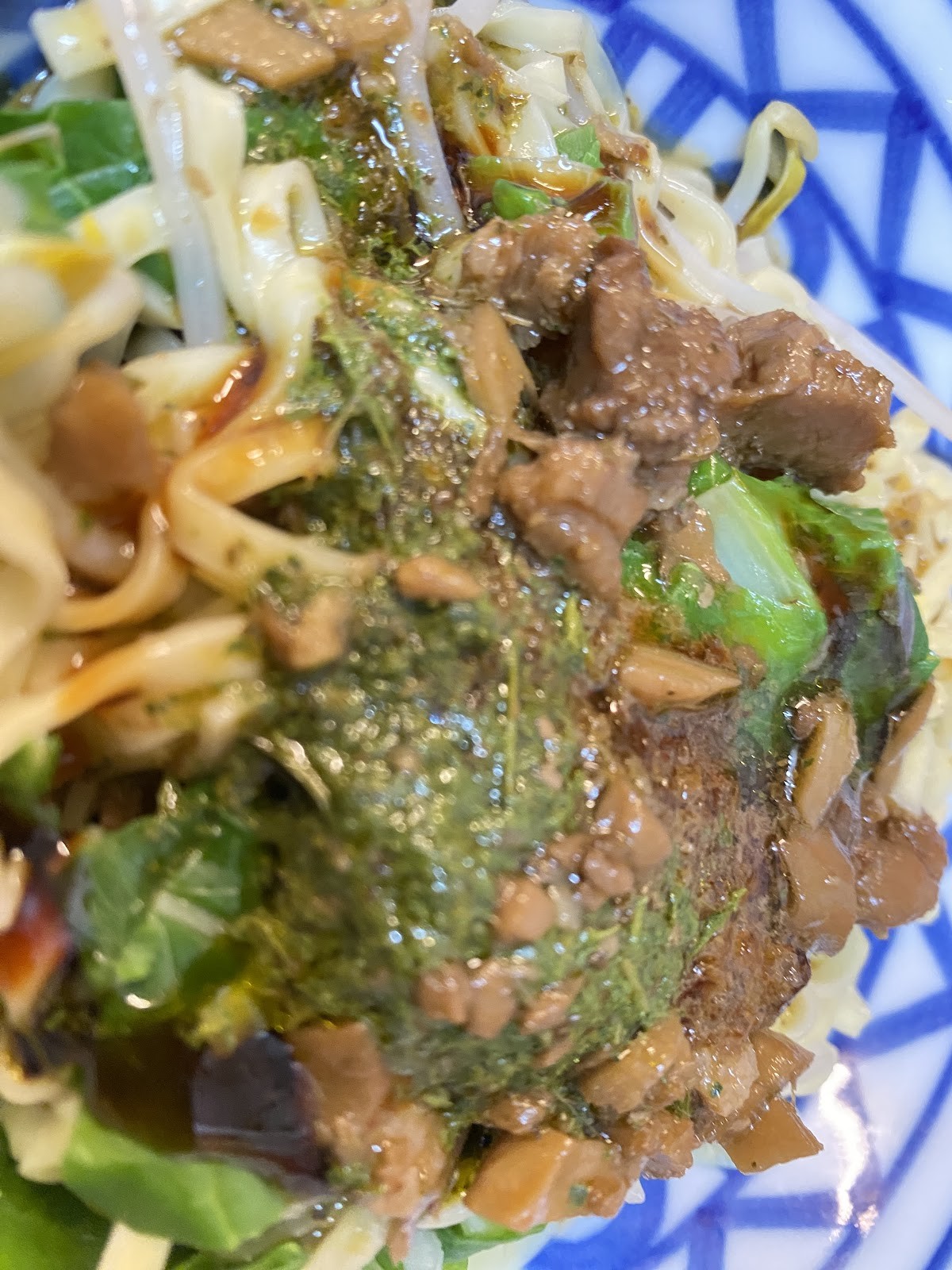 Zhāng TàiTài 張太太緣素食: food & drinks