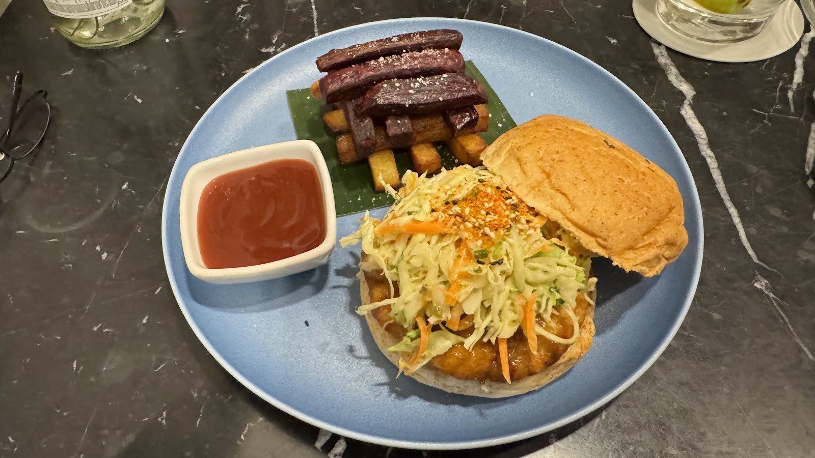 Broccoli Revolution Charoen Krung: food & drinks