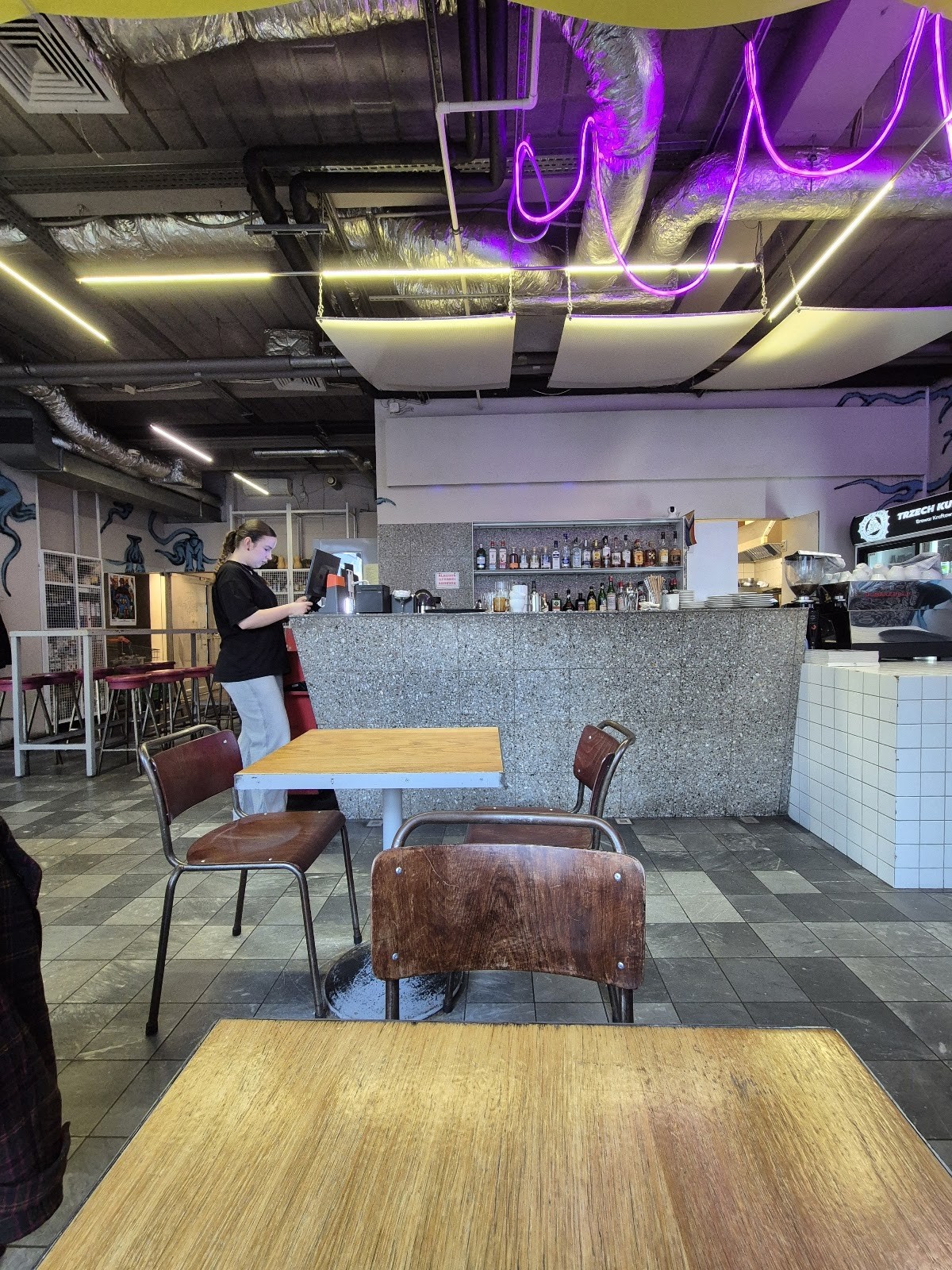 The Cool Cat: the place