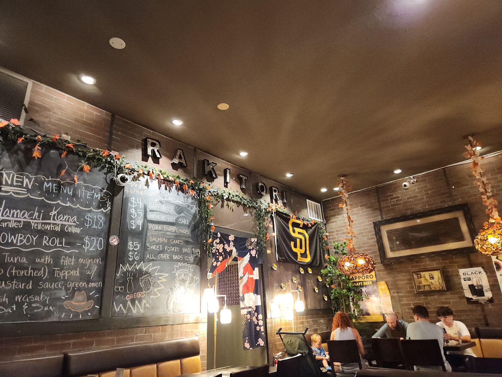 RAKITORI Japanese Pub&Grill: the place