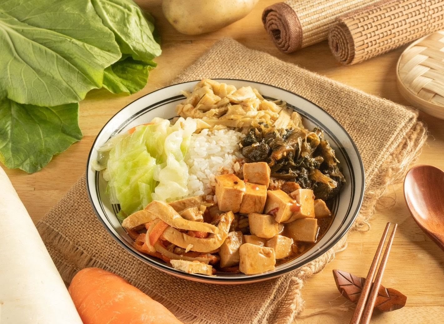 Miao Guanyin - 妙觀音素食 - Shuanglian/Jinxi Street: food & drinks