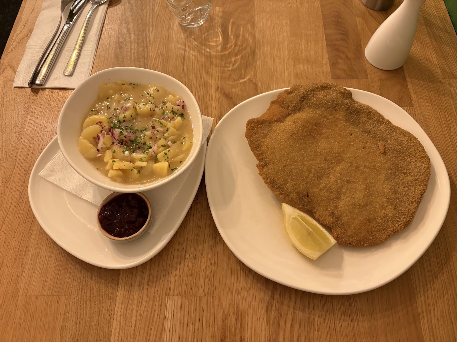Velani Restaurant - 1120: food & drinks