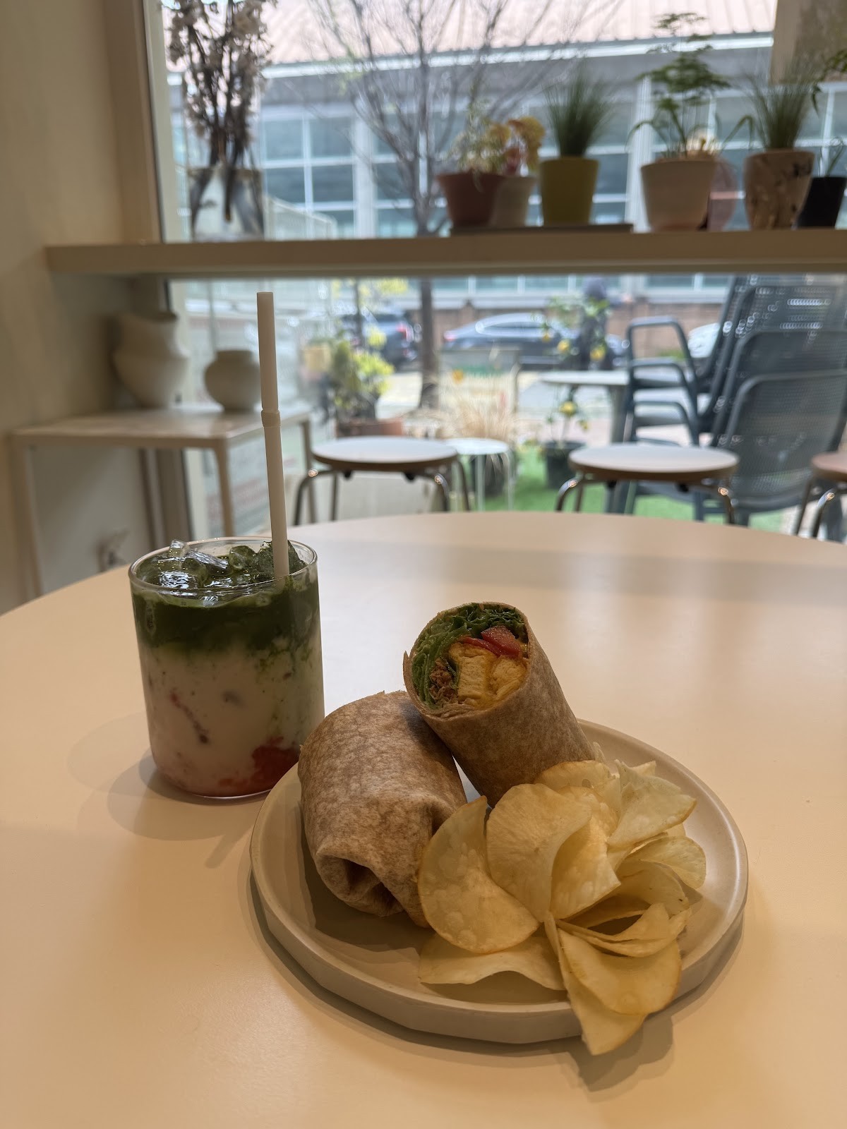Cosmos Grocery Cafe: food & drinks