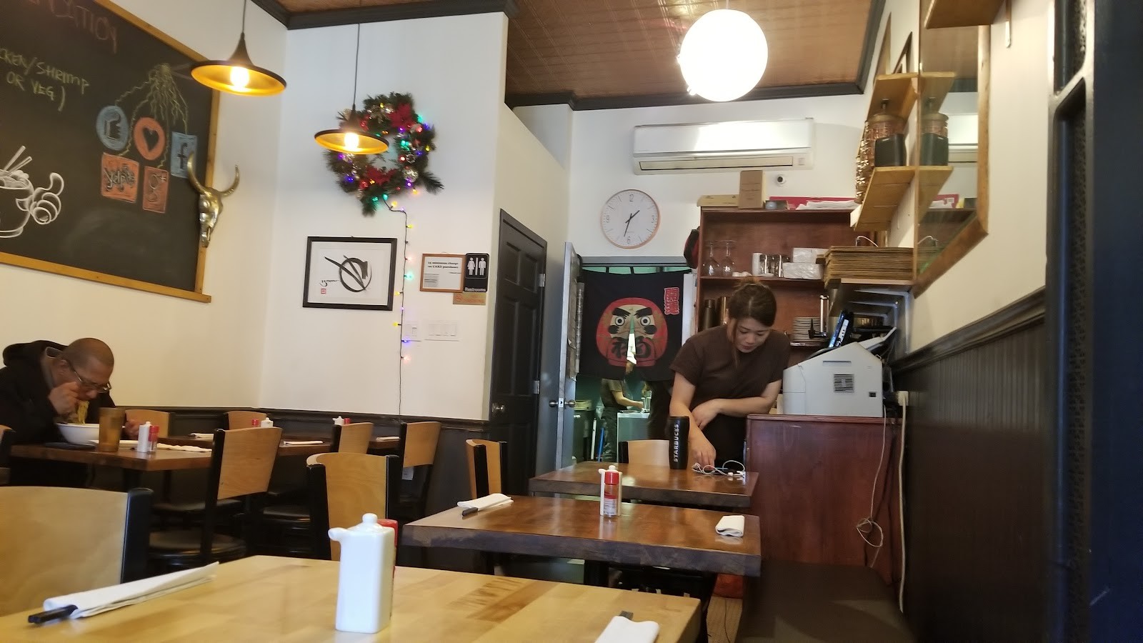Momo Ramen: the place