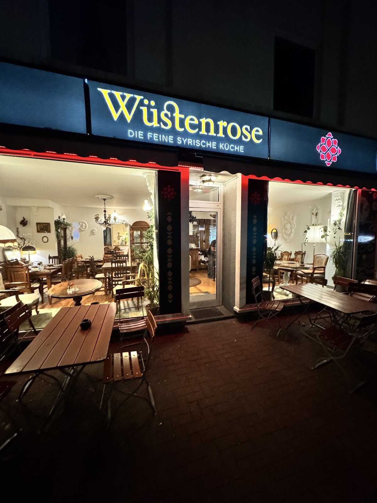 Wüstenrose: the place