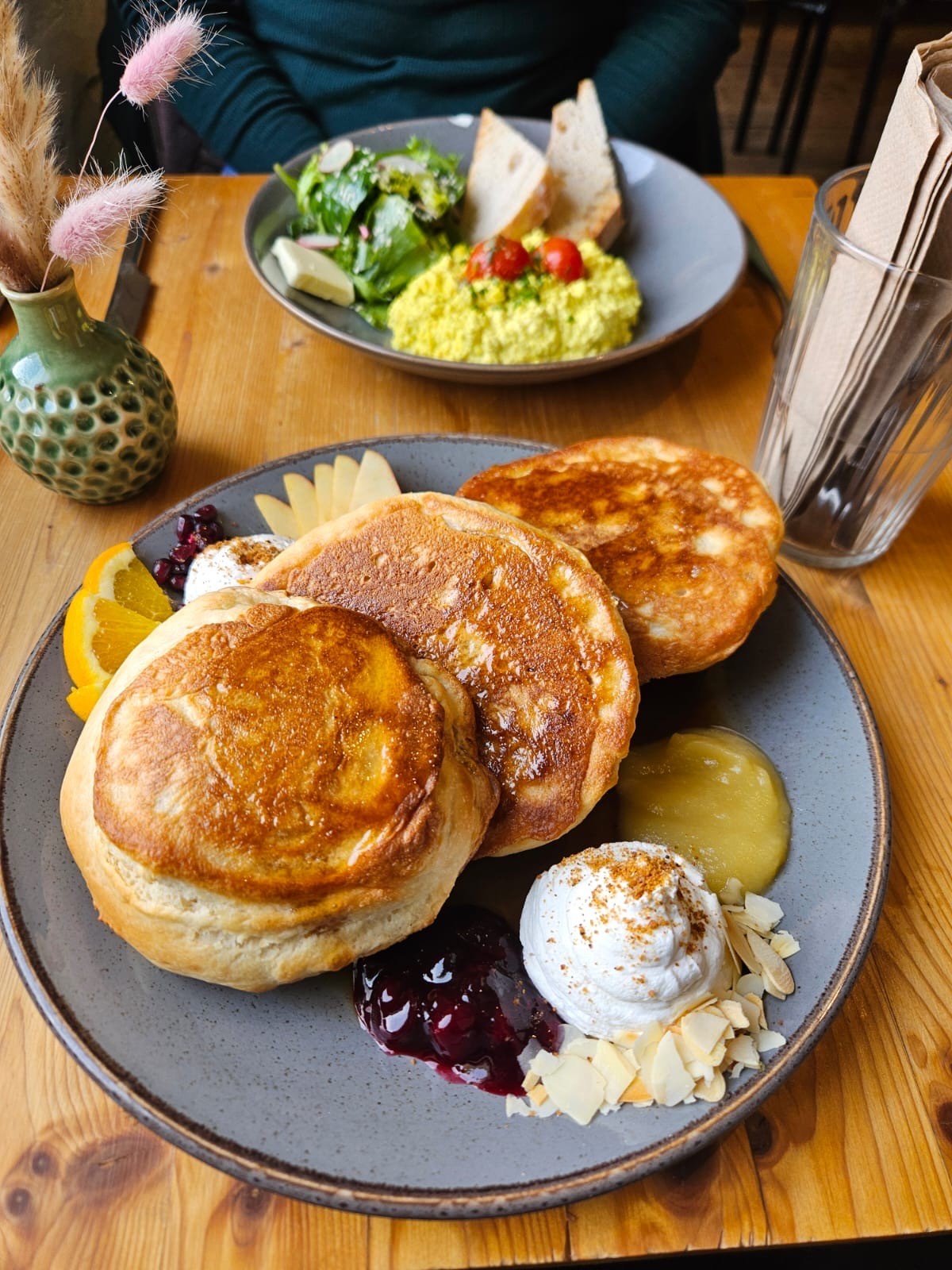 MANA Food Moabit: food & drinks