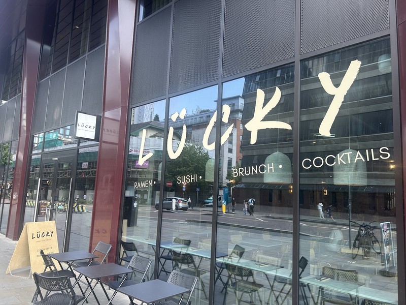 L Ü C K Y - Ramen | Sushi | Cocktails: photo 4