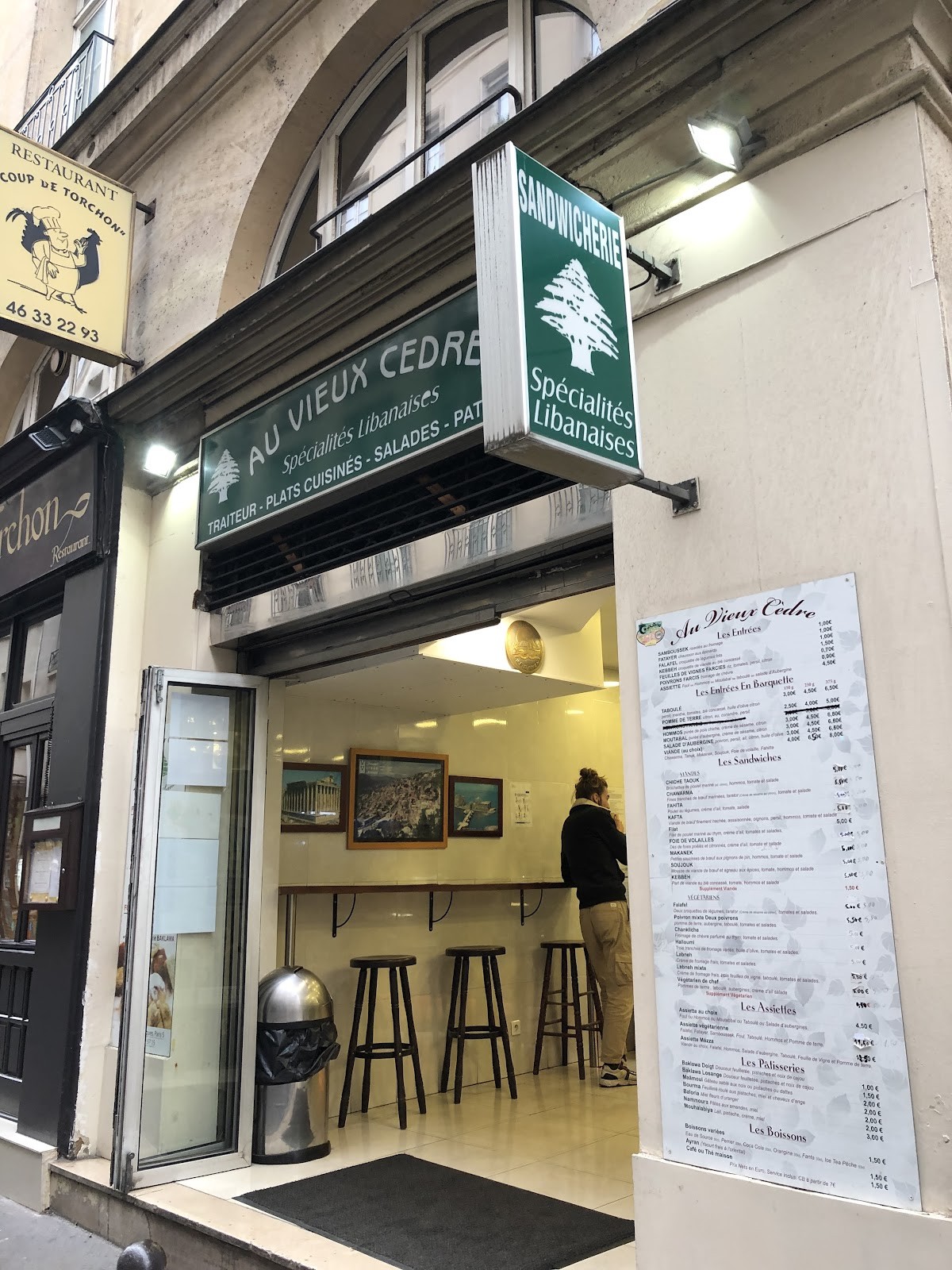 Au Vieux Cèdre: the place