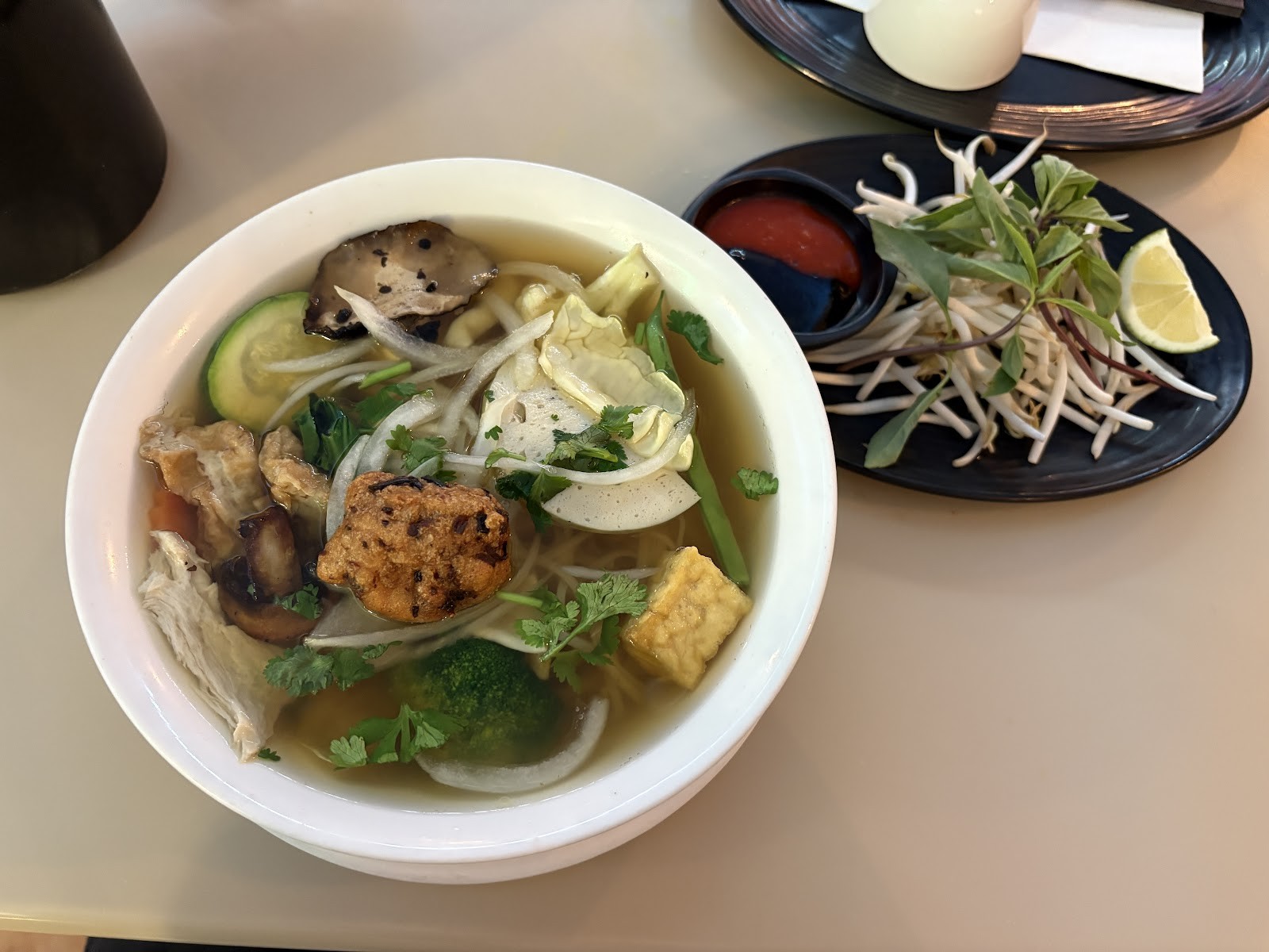 Saigon Lotus: food & drinks