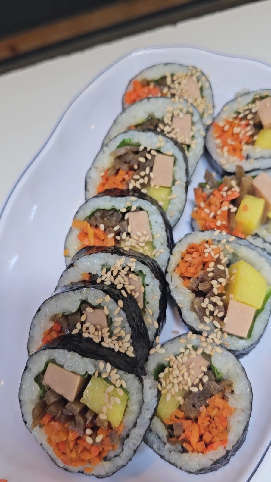 Maru Jayeonsik Gimbap: food & drinks
