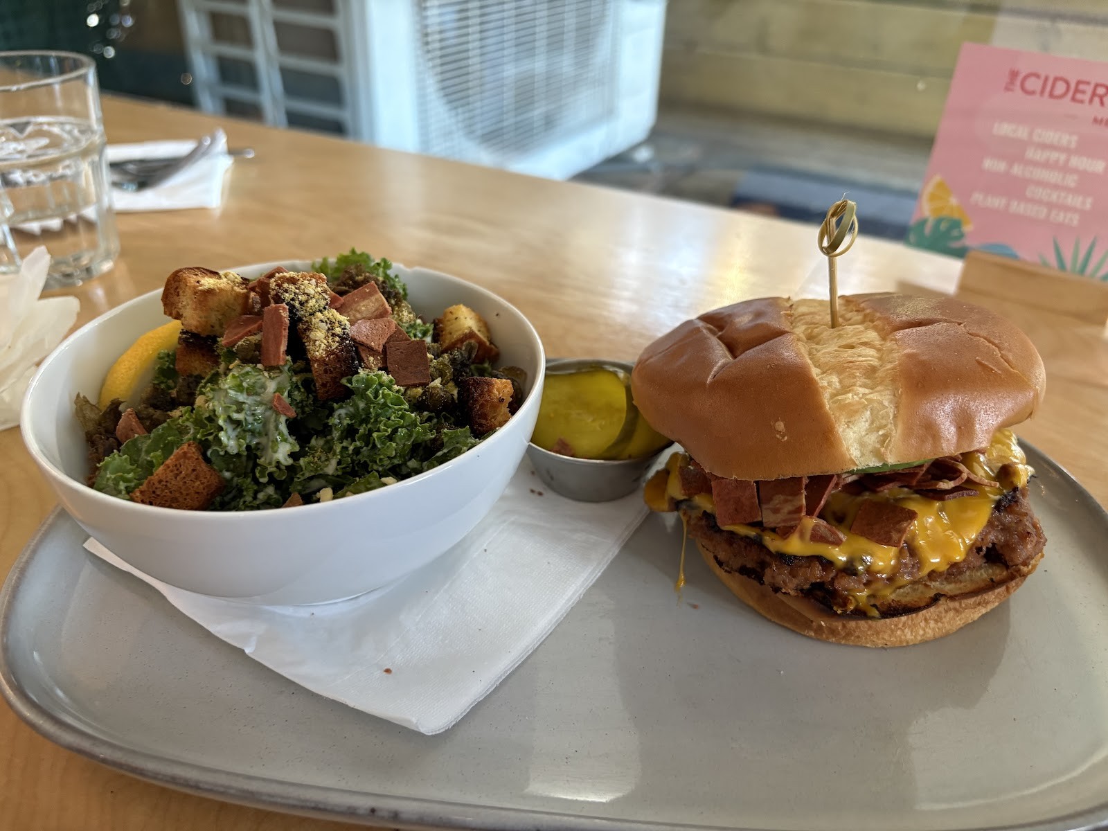 The Cider House: food & drinks