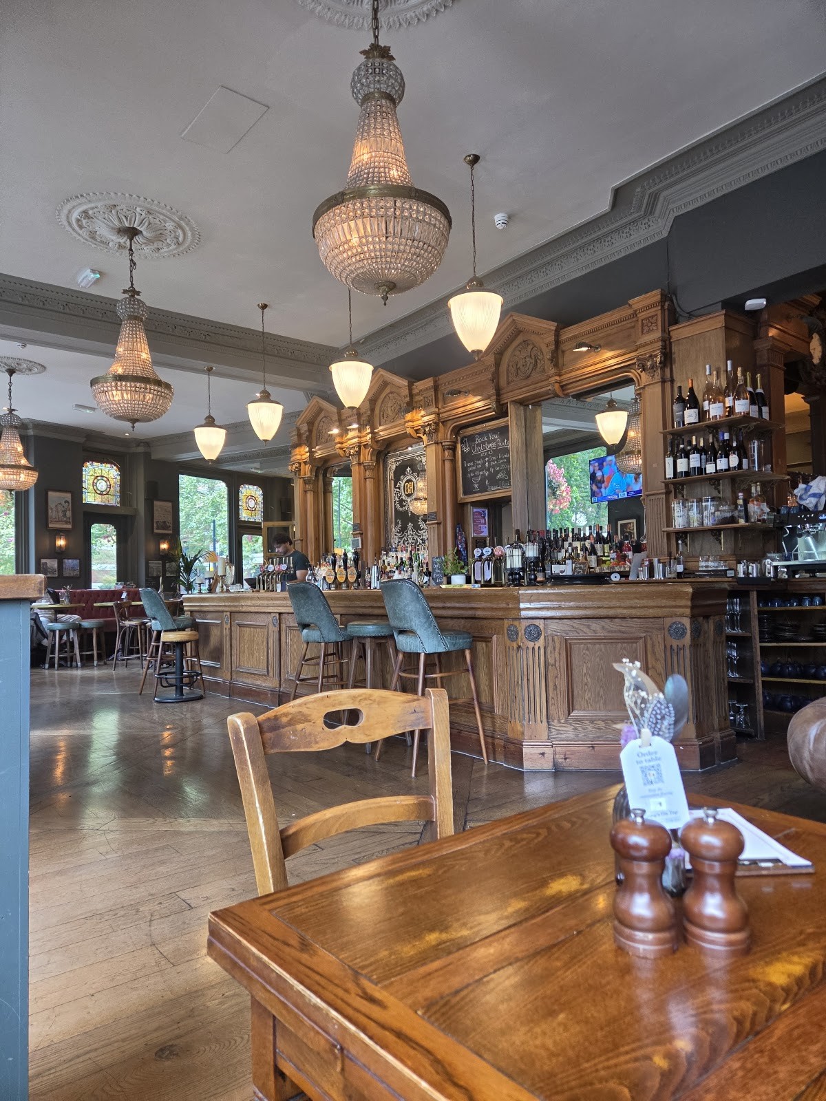 Brook Green Hotel Restaurant: the place