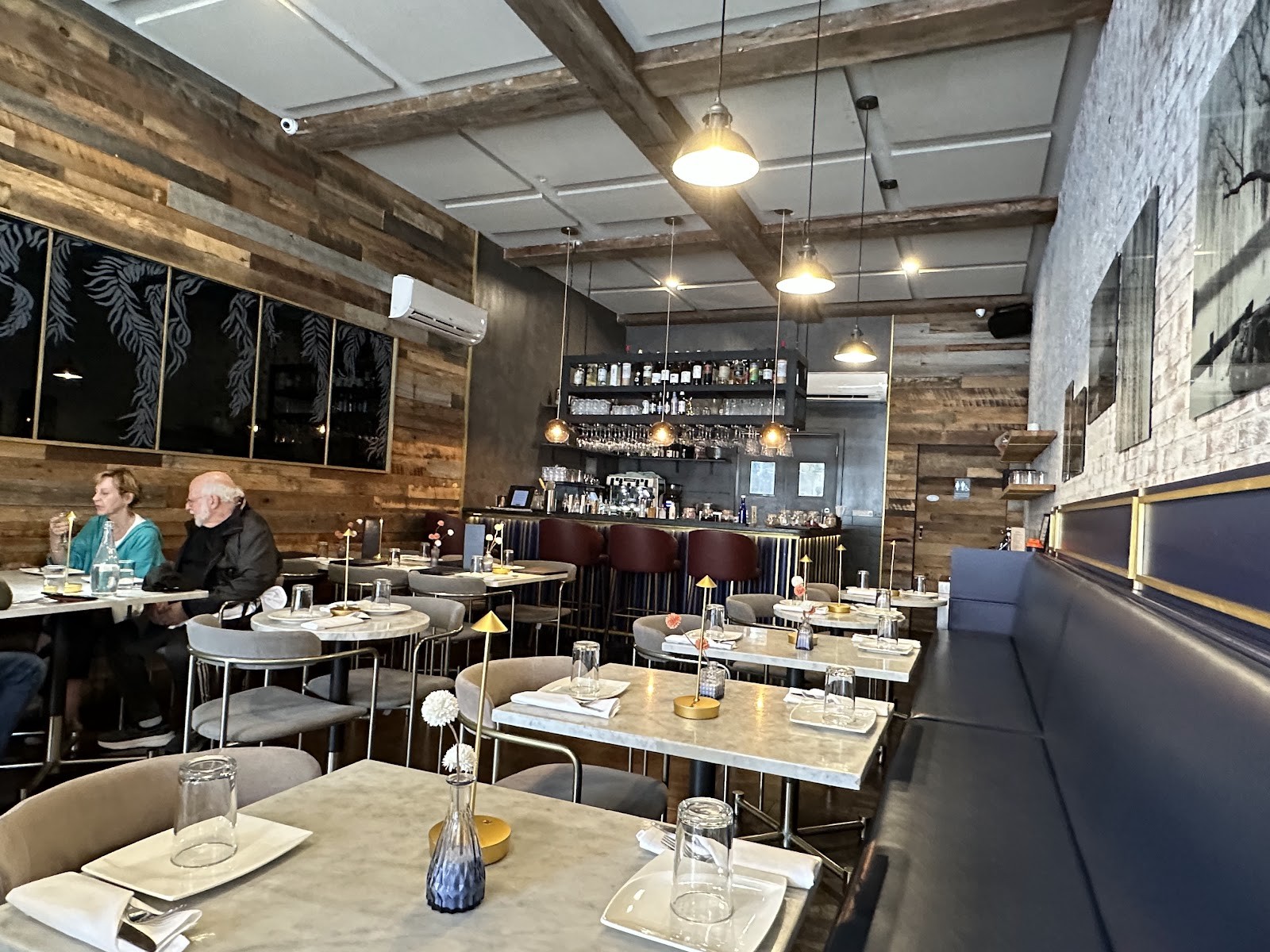 Willow Vegan Bistro: the place