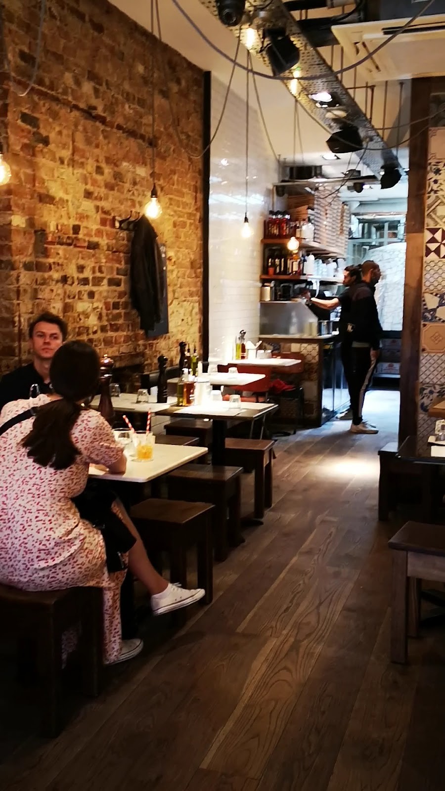 Franco Manca South Kensington: the place