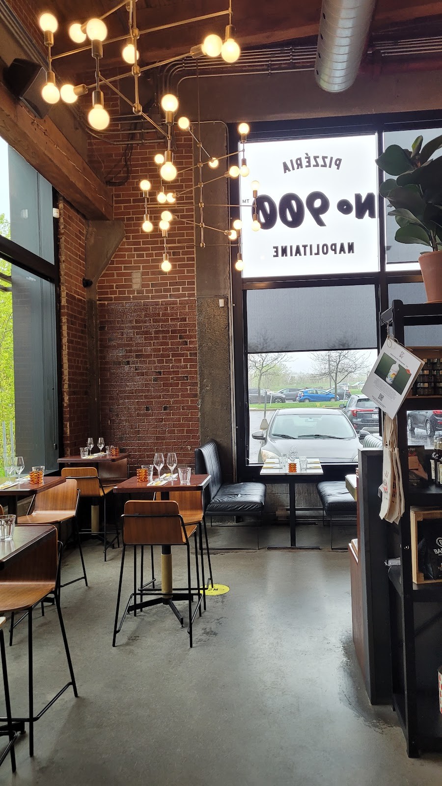 Pizzéria NO.900: the place