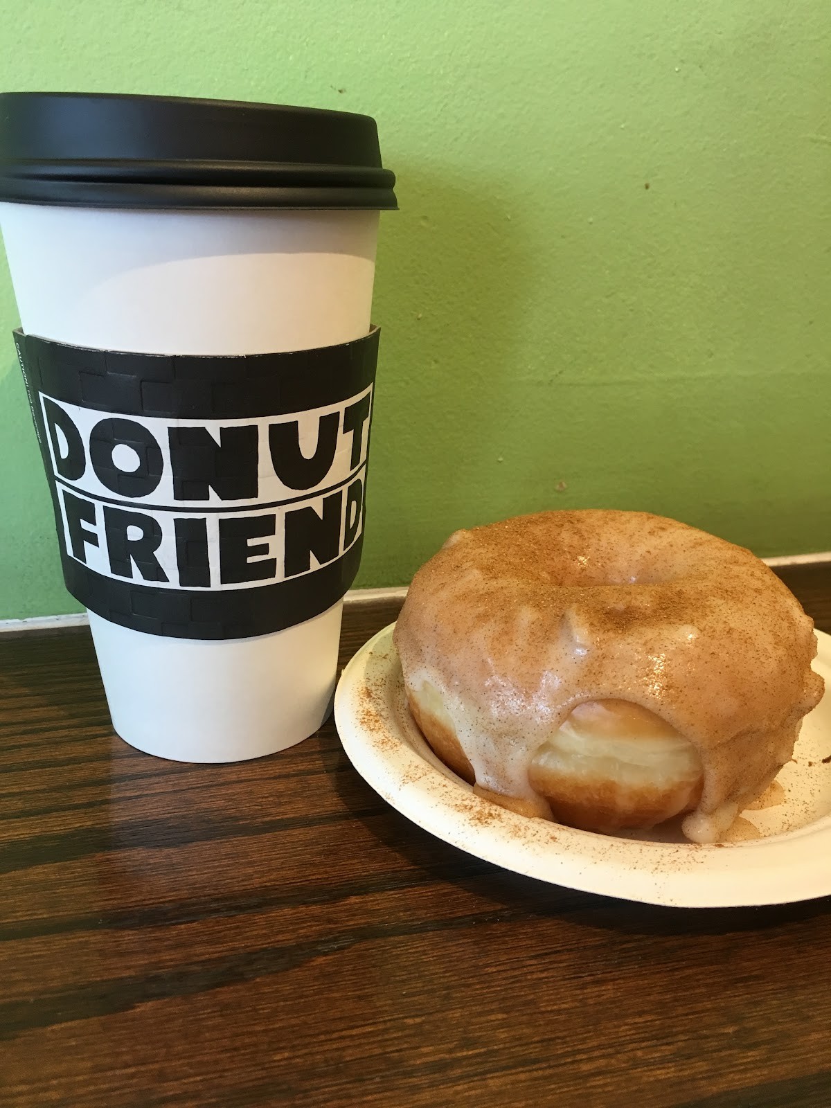 Donut Friend - Highland Park - Dessert, Ice Cream, Coffee & More: food & drinks