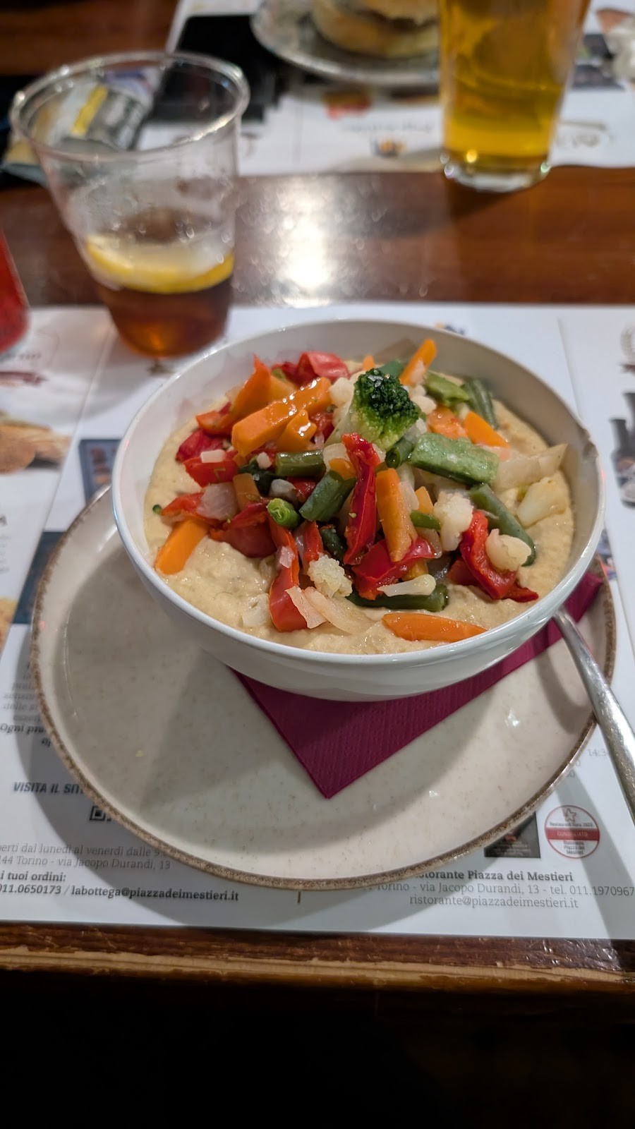 Birrificio La Piazza: food & drinks