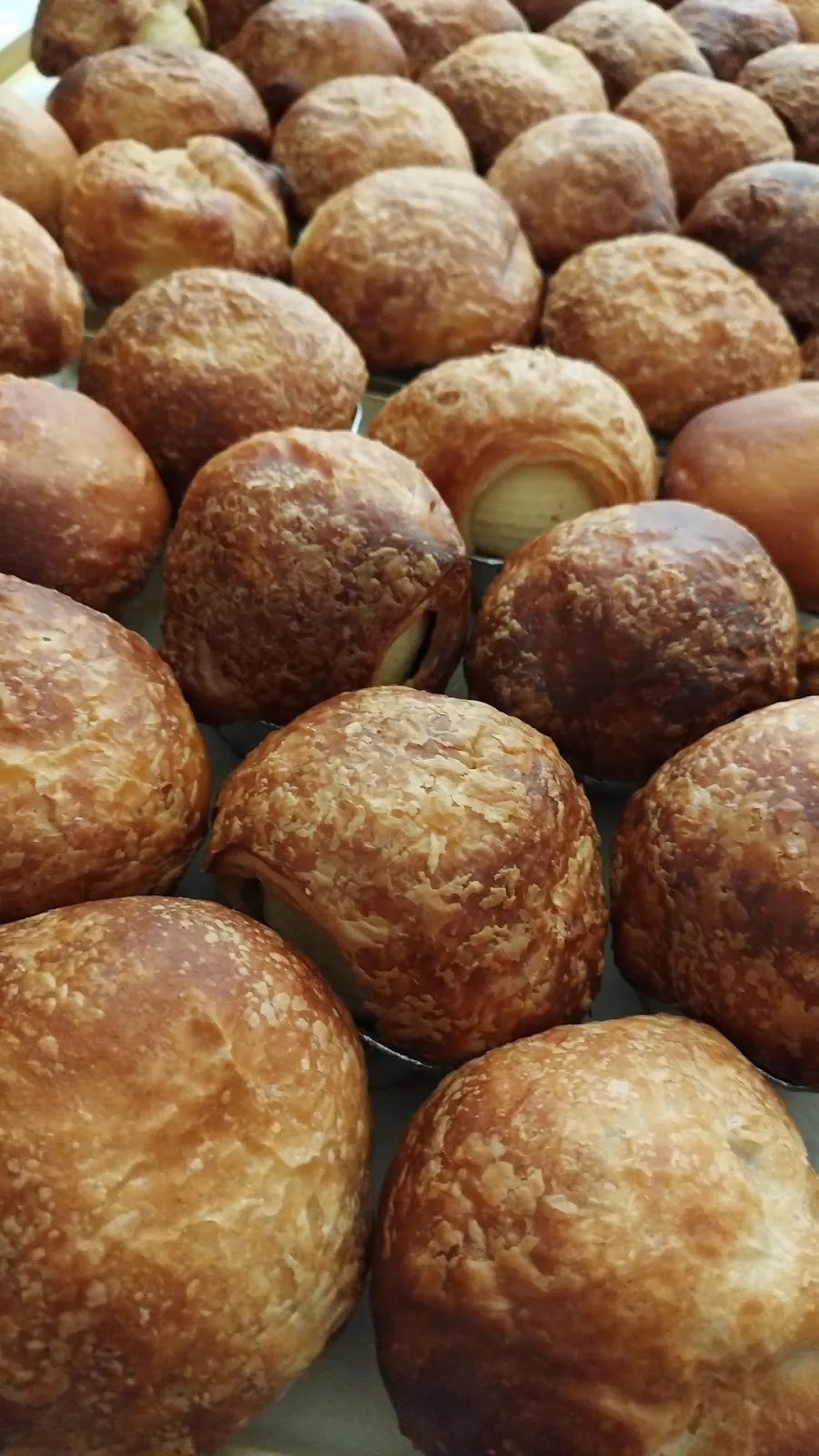 Nona's Bakery: food & drinks