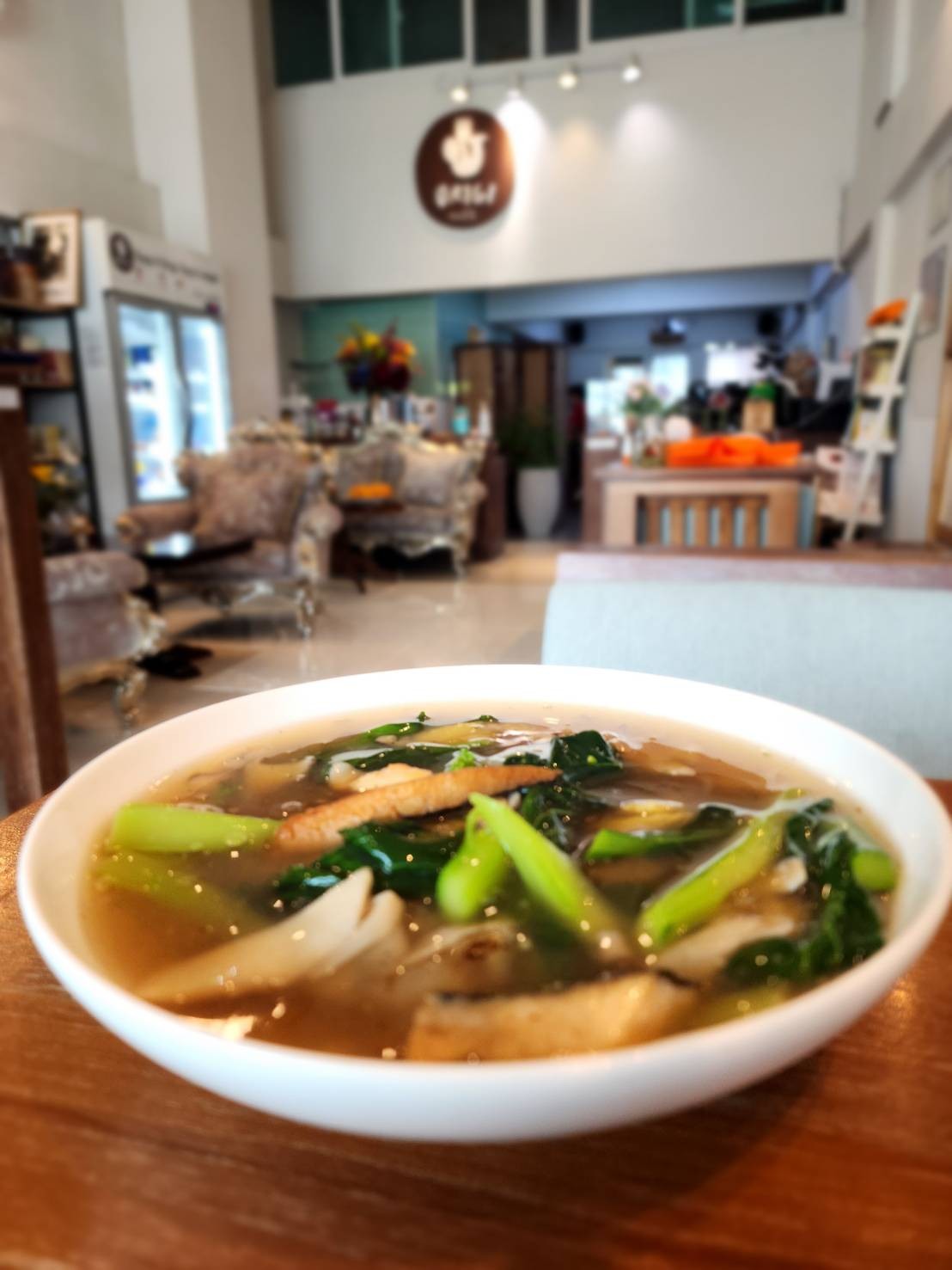 Origi ออริจิ มังสวิรัติ: food & drinks