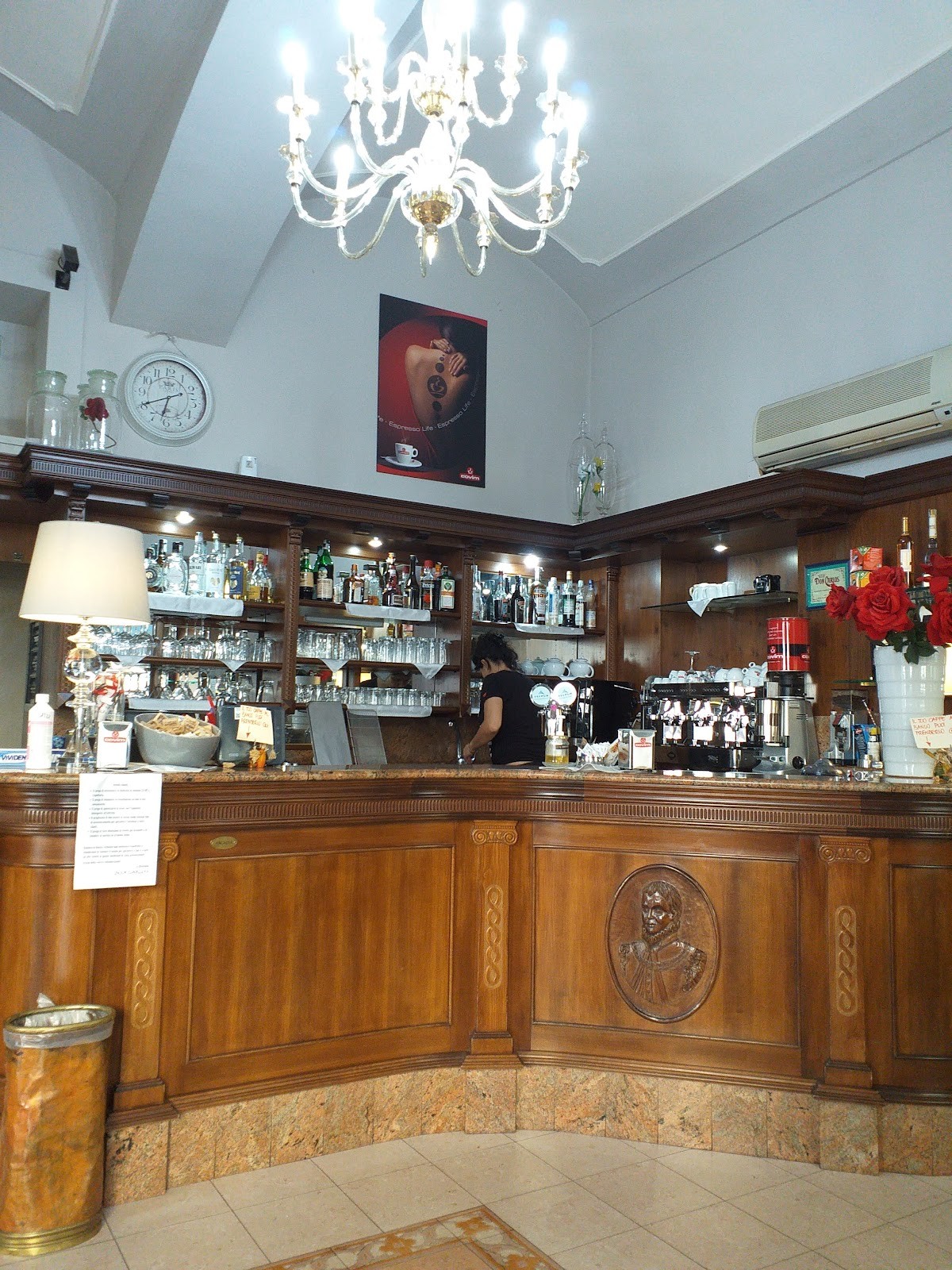 Don Carlos: the place