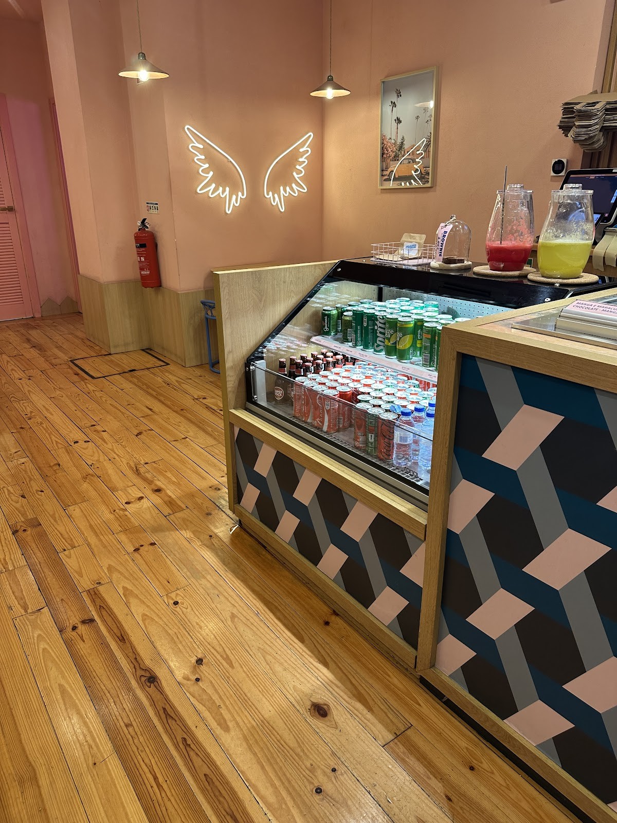 Poke House - Rua das Flores: the place