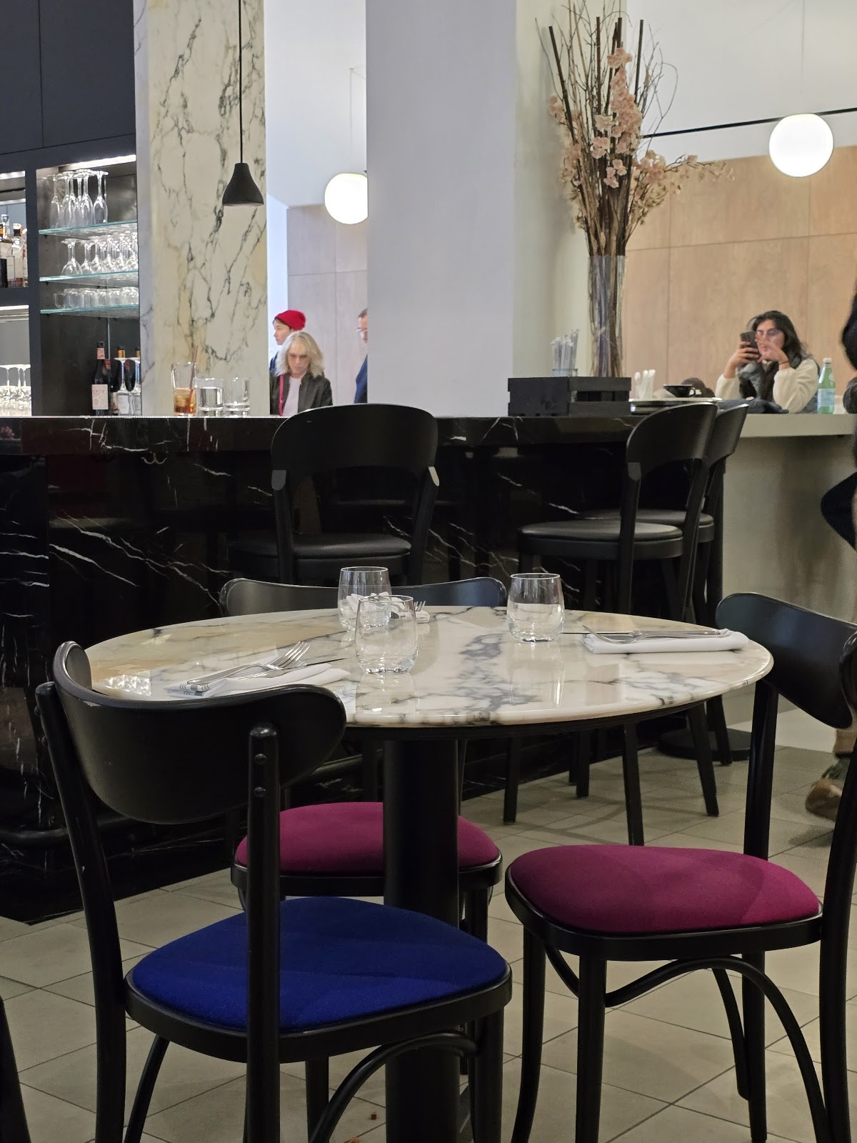 Marisol Restaurant and Bar: the place