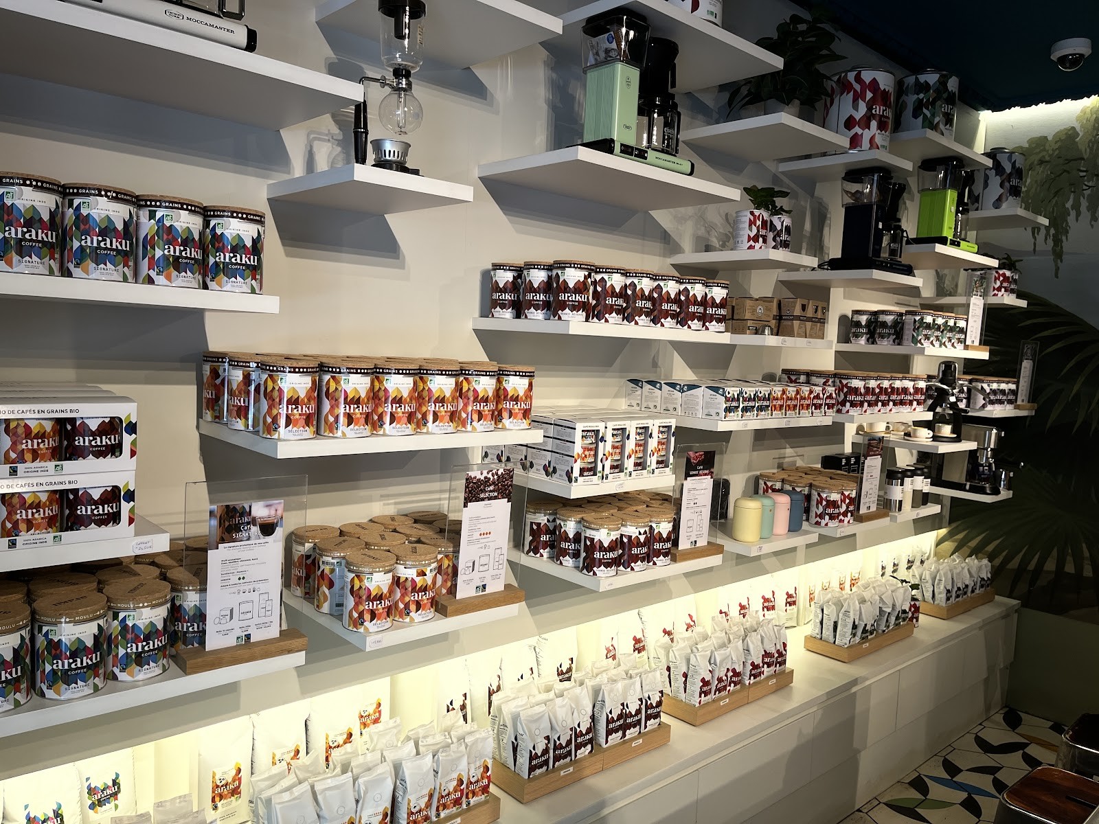 ARAKU COFFEE: the place