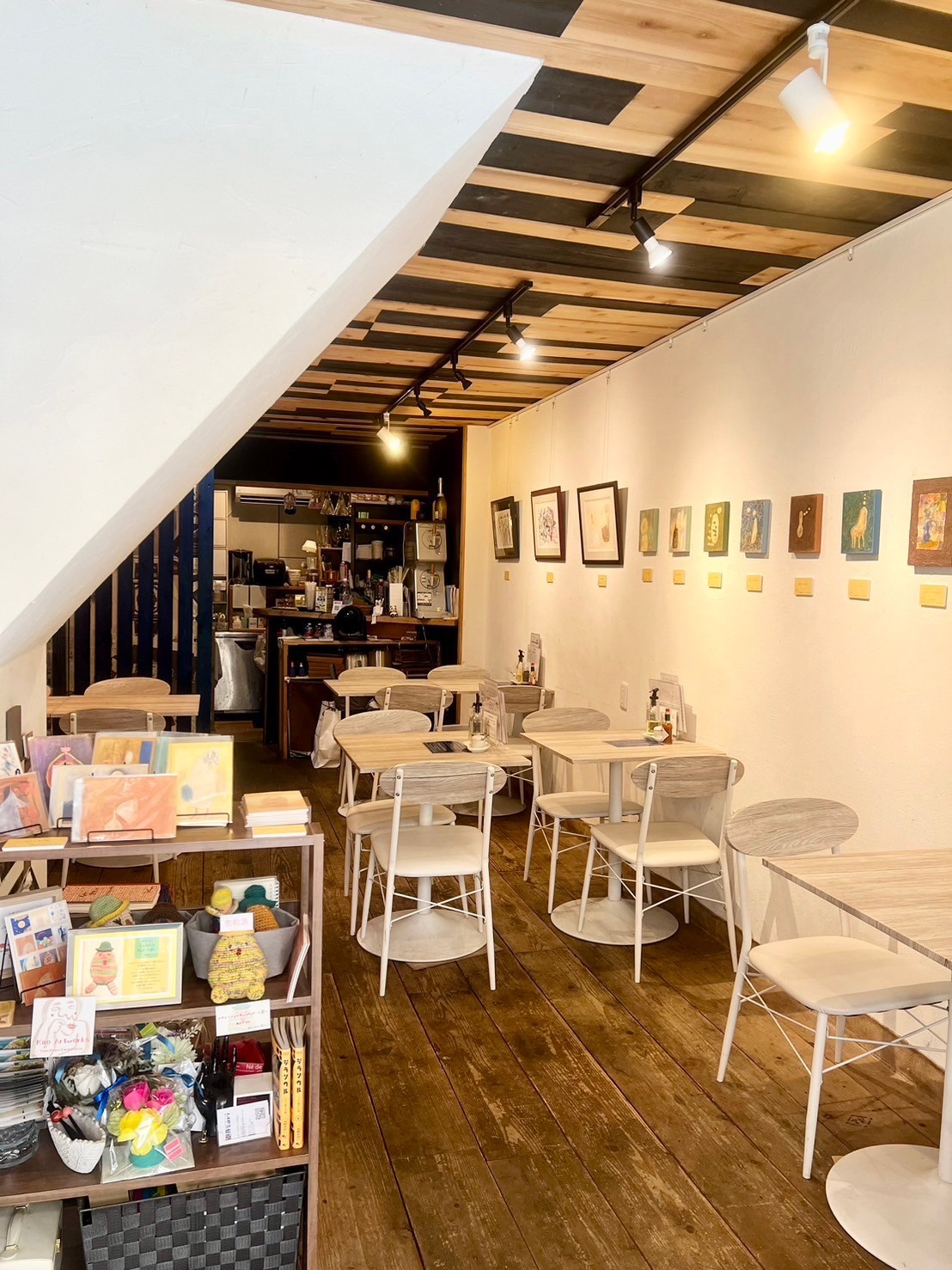 Atari gallery&cafe: the place