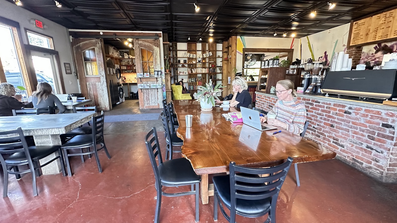 Cathedral Coffee: the place