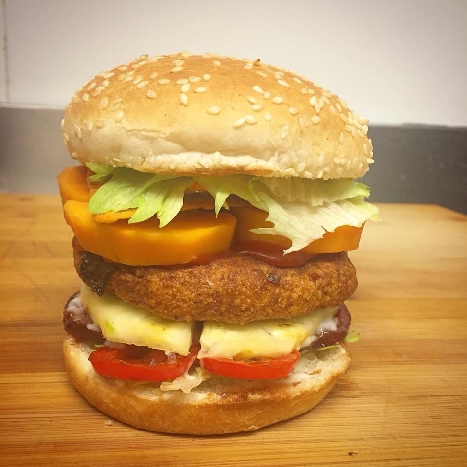 VK Burgers: food & drinks
