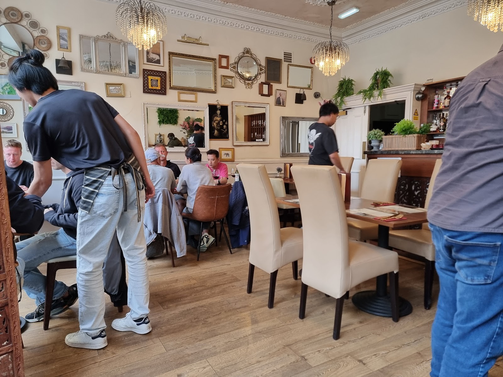 Bangrak Thai: the place
