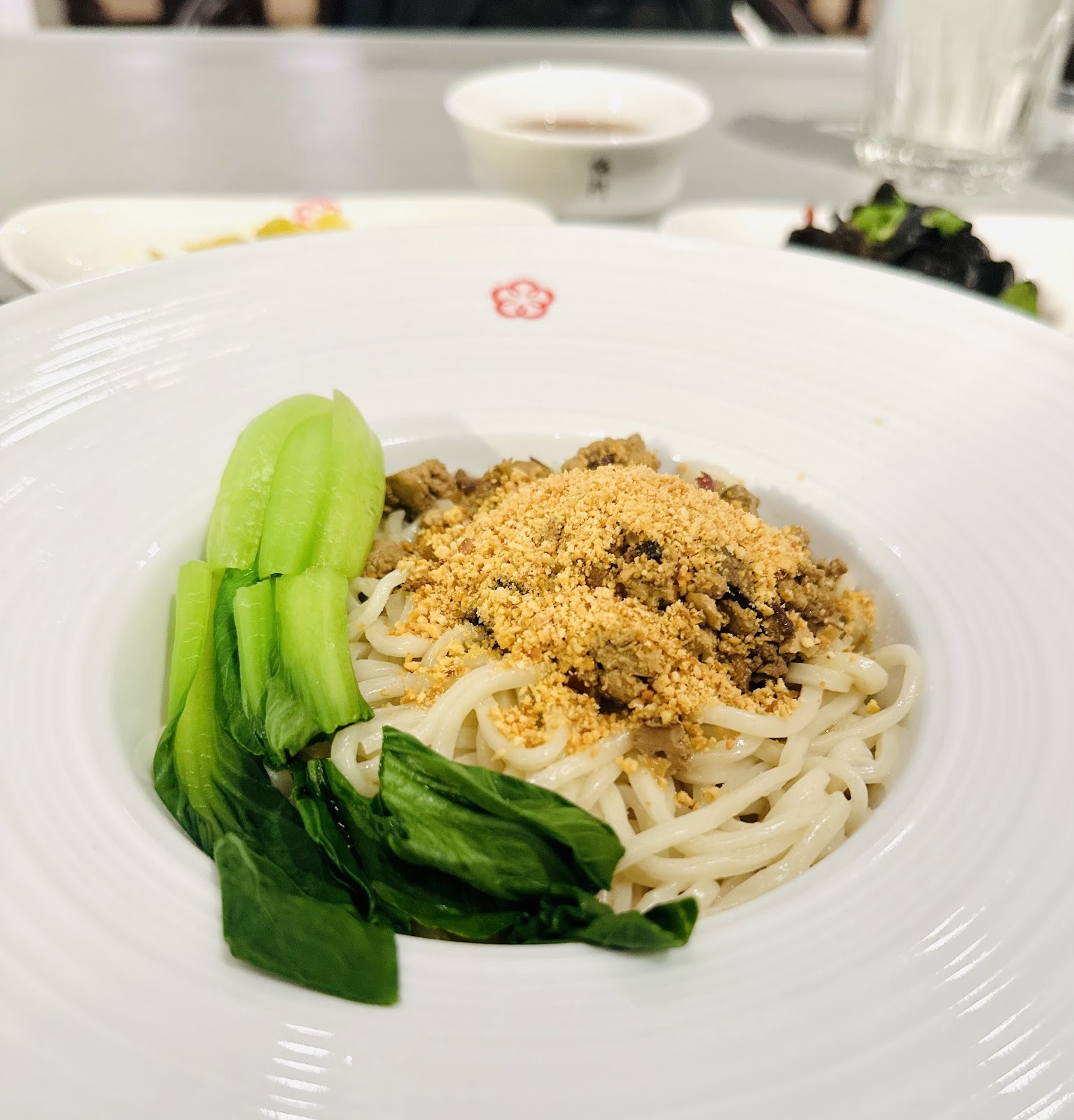 Mei Men Shi Jian Tang Vegetarian: food & drinks