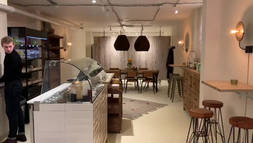 The Poké Lab - De Pijp: the place
