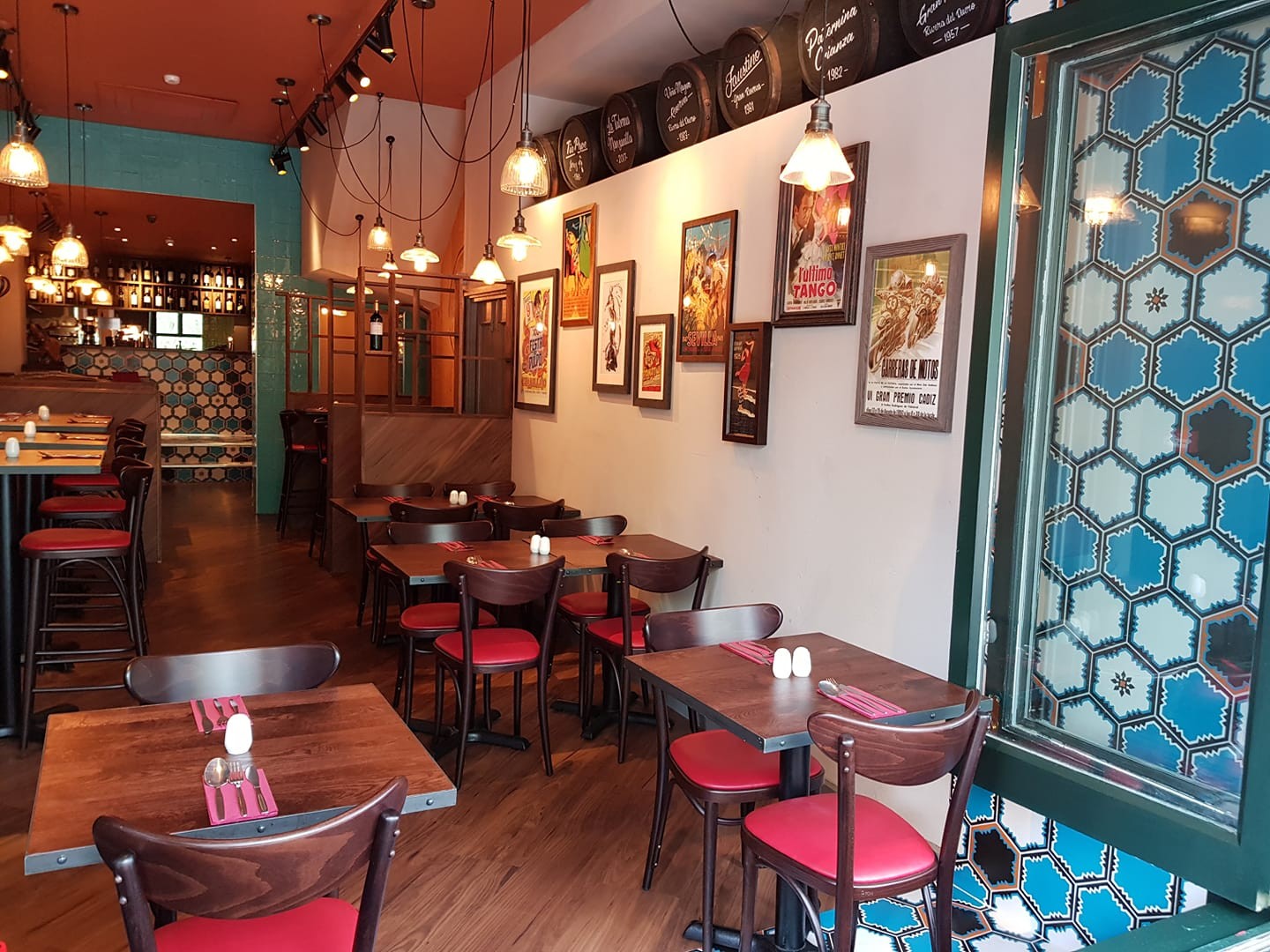 Tinto Taperia: the place