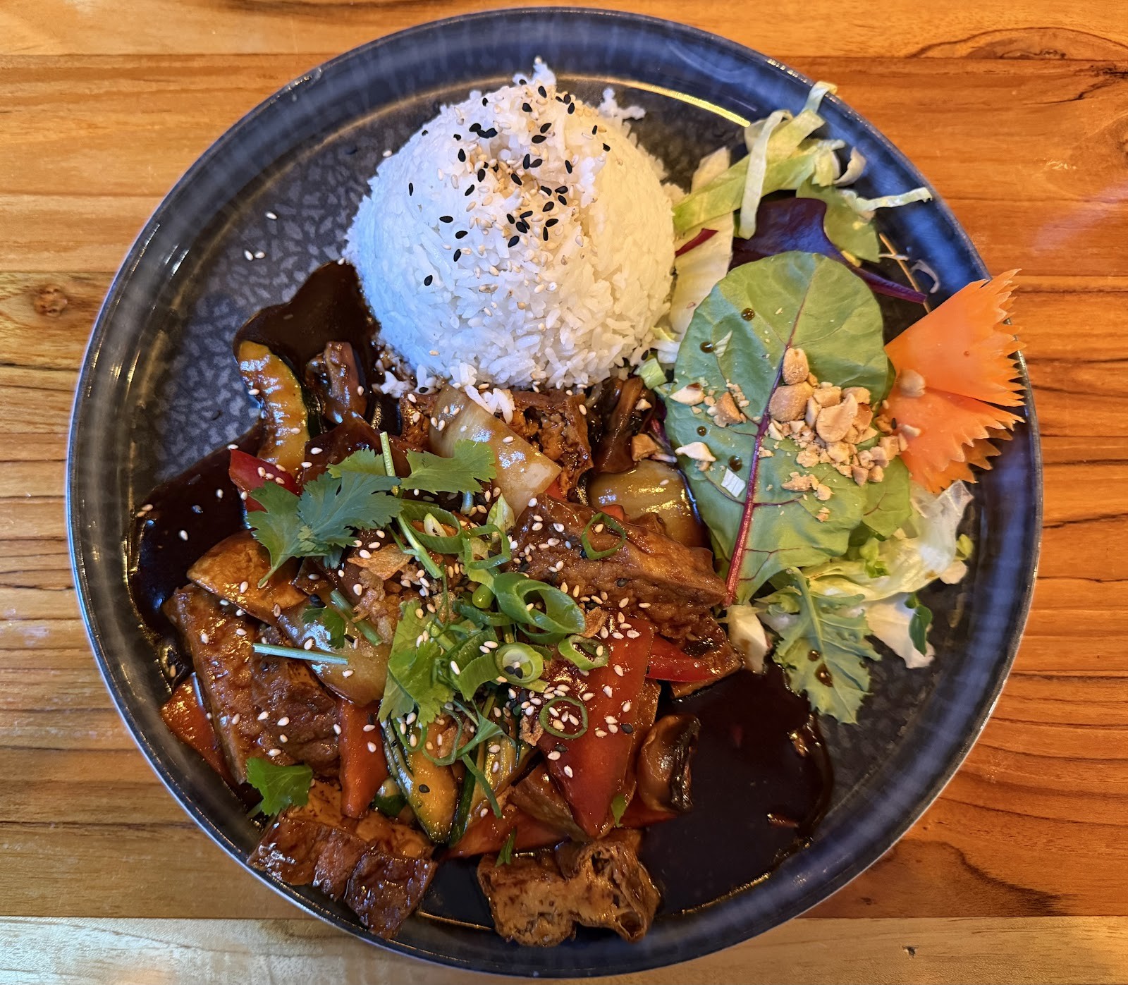 Tokymon Chay Restaurant: food & drinks
