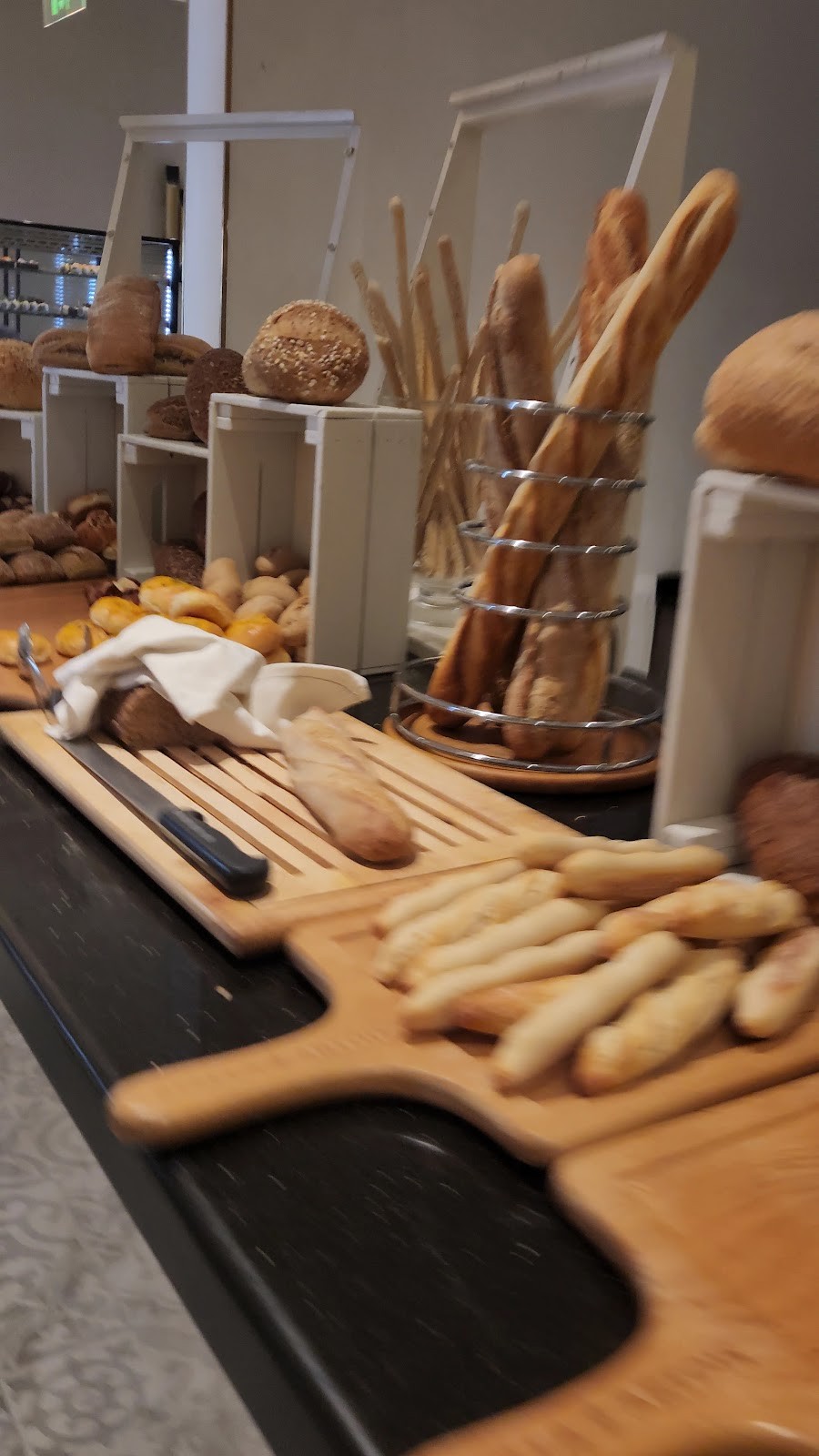 AOC French Brasserie: the place