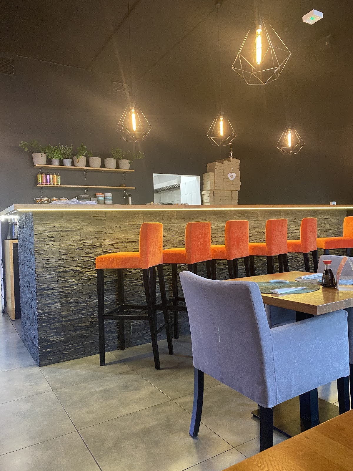 Sushi Hachikō: the place
