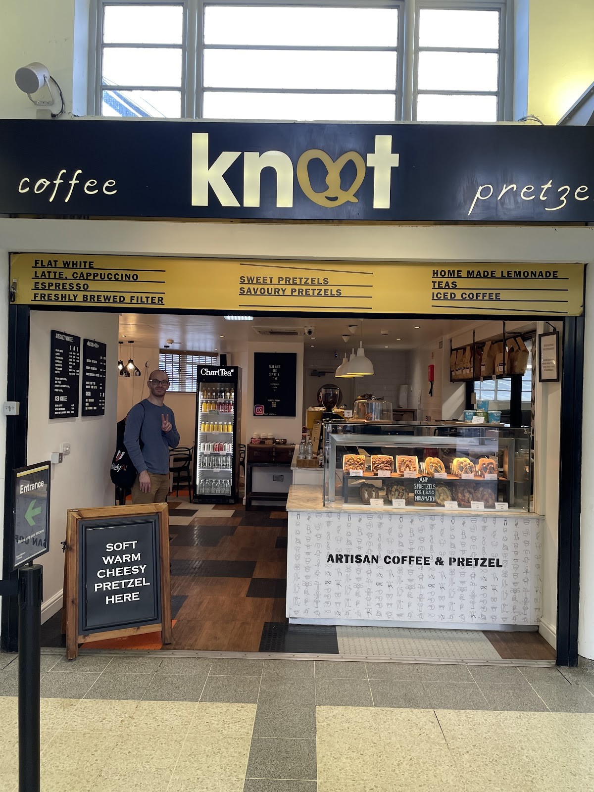 Knot Pretzels & Coffee - Richmond: the place