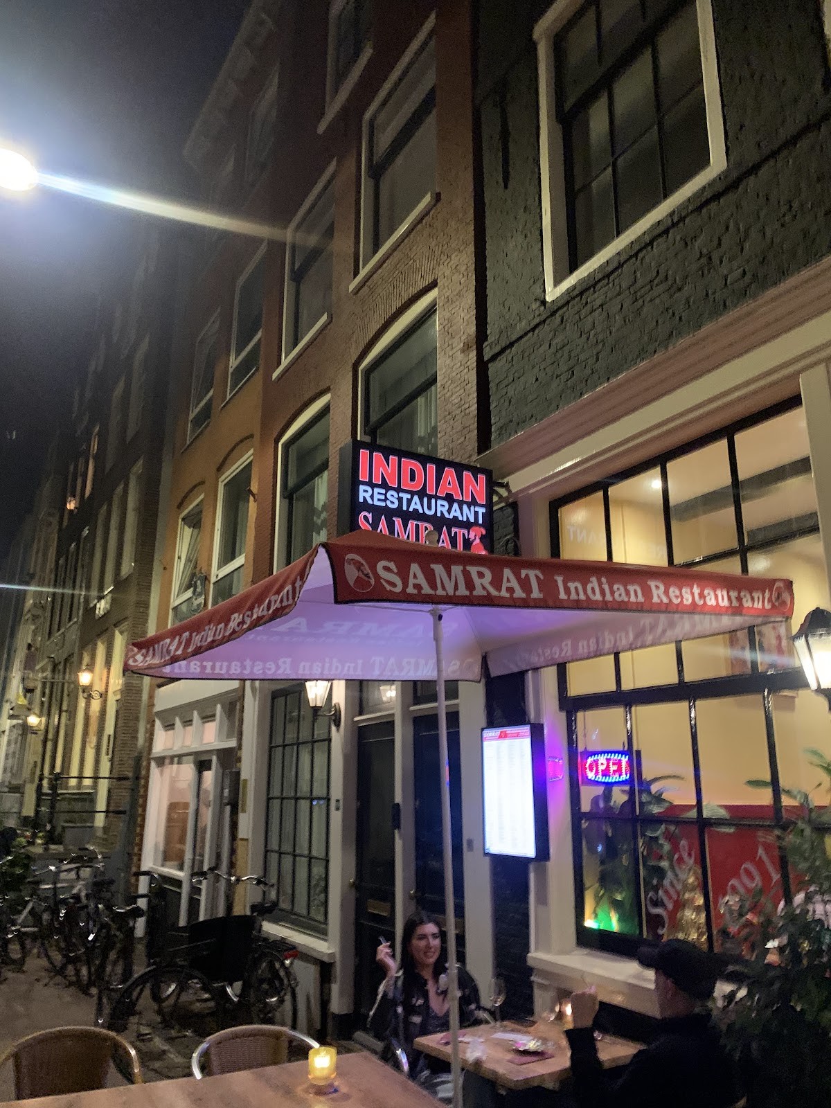 Samrat Indian Restaurant: the place