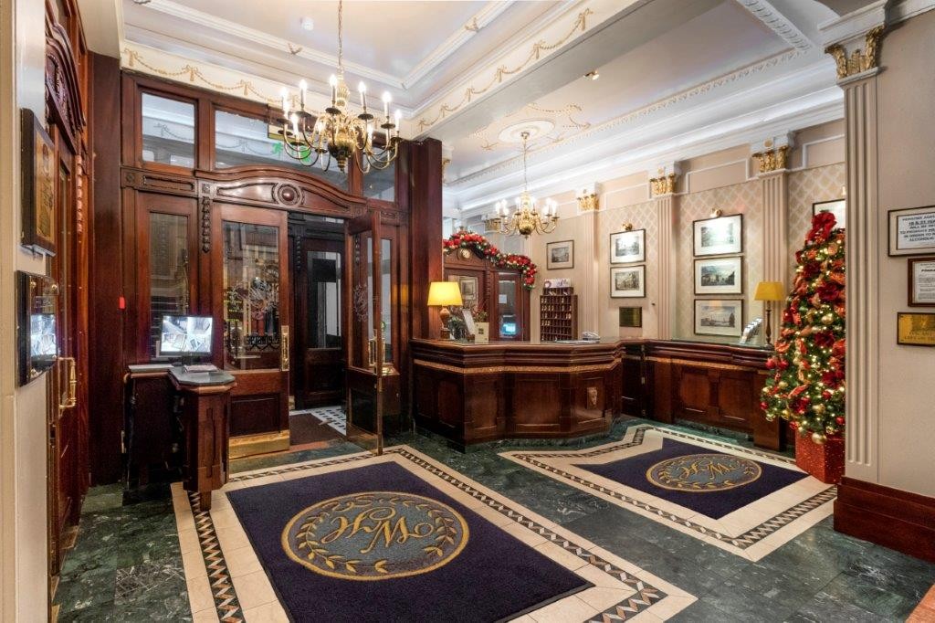 Wynn's Hotel Dublin: the place