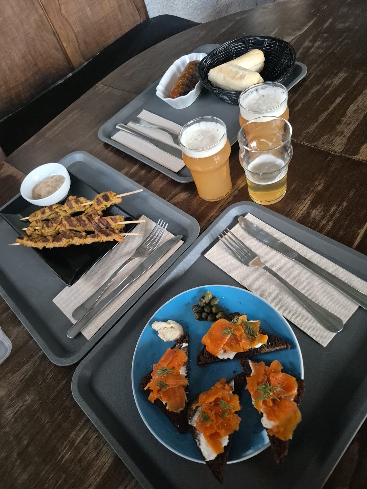 SMUTJES: food & drinks