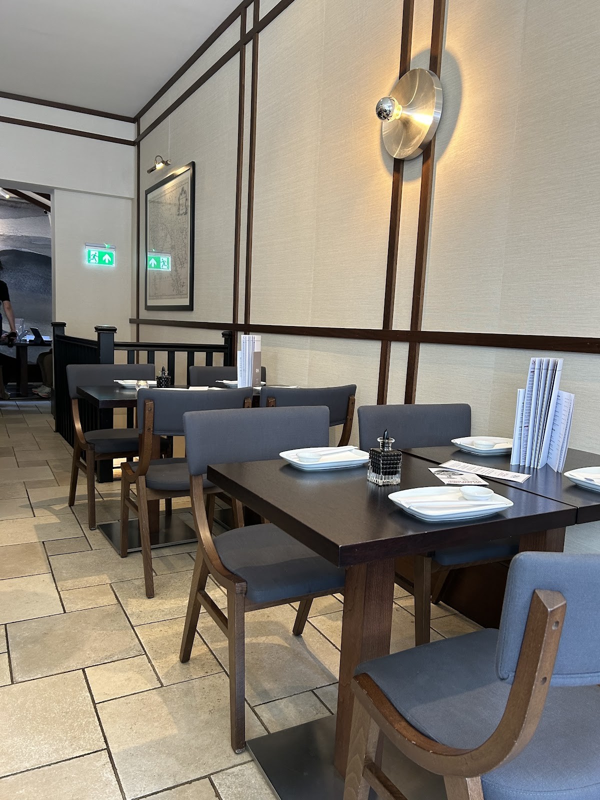 OKA Restaurant Notting Hill: the place