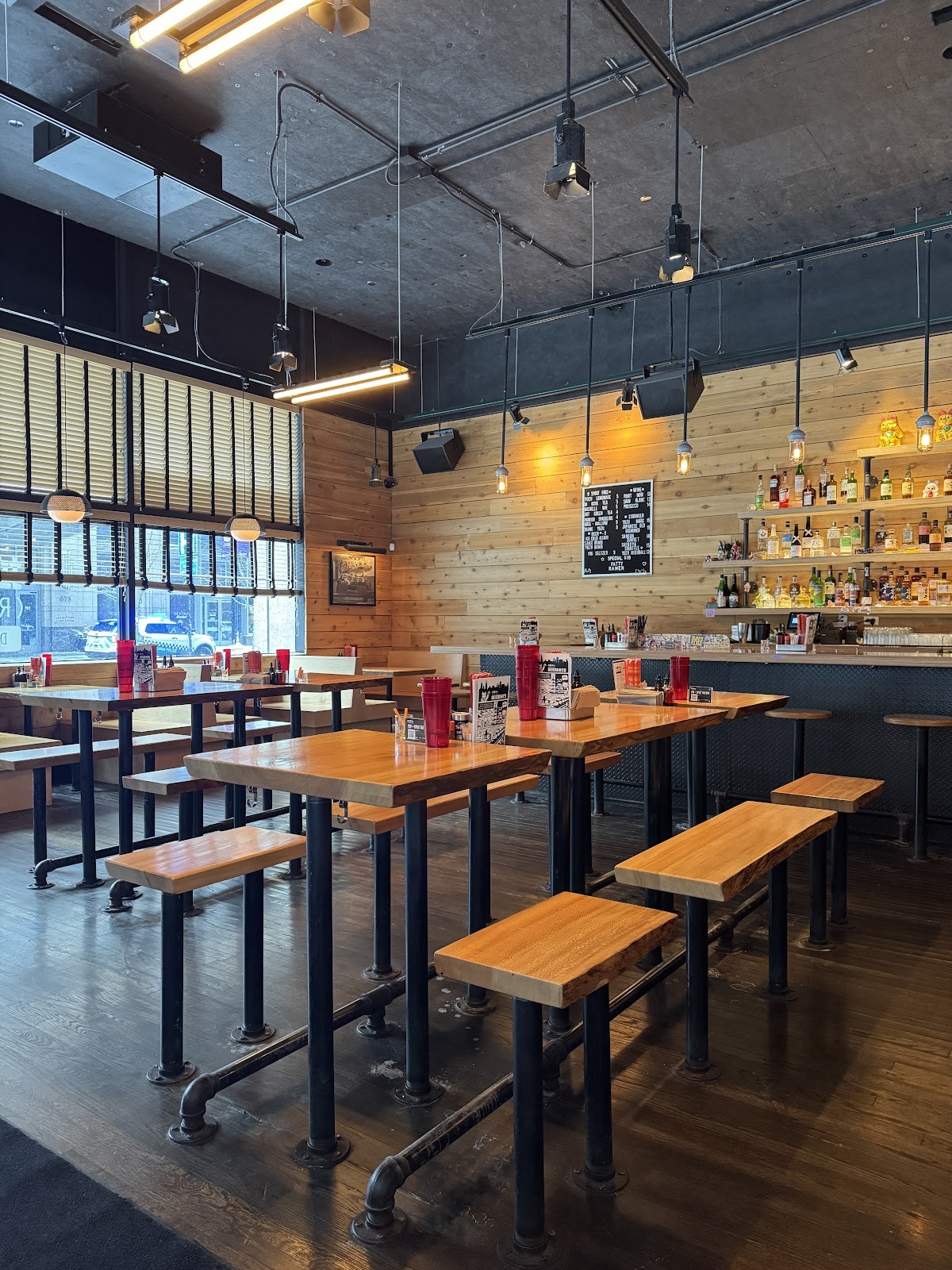 RAMEN-SAN Deluxe: the place